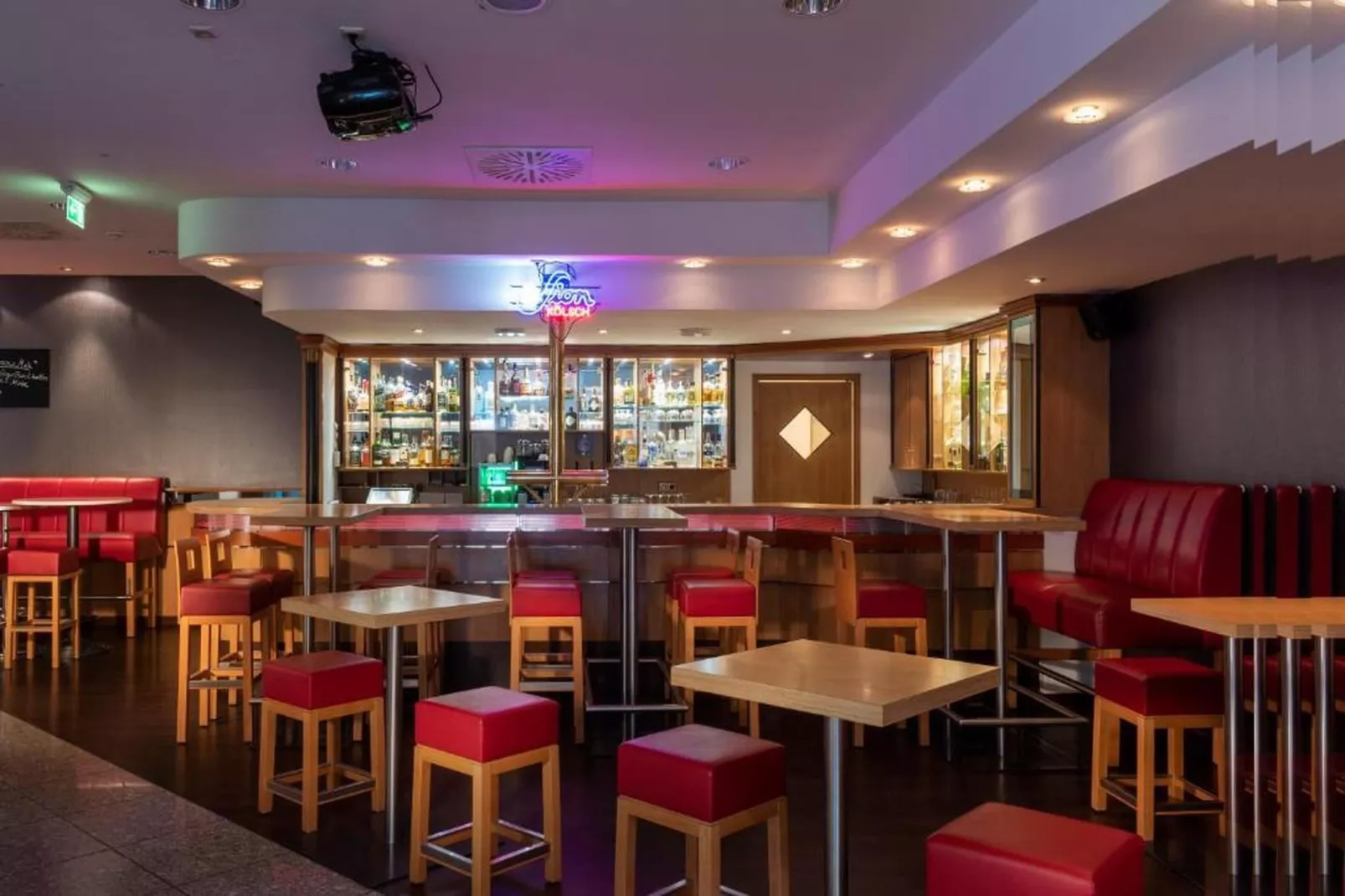 Holiday Inn Frankfurt Neu-Isenb - Standard Double Room - Faciliteiten