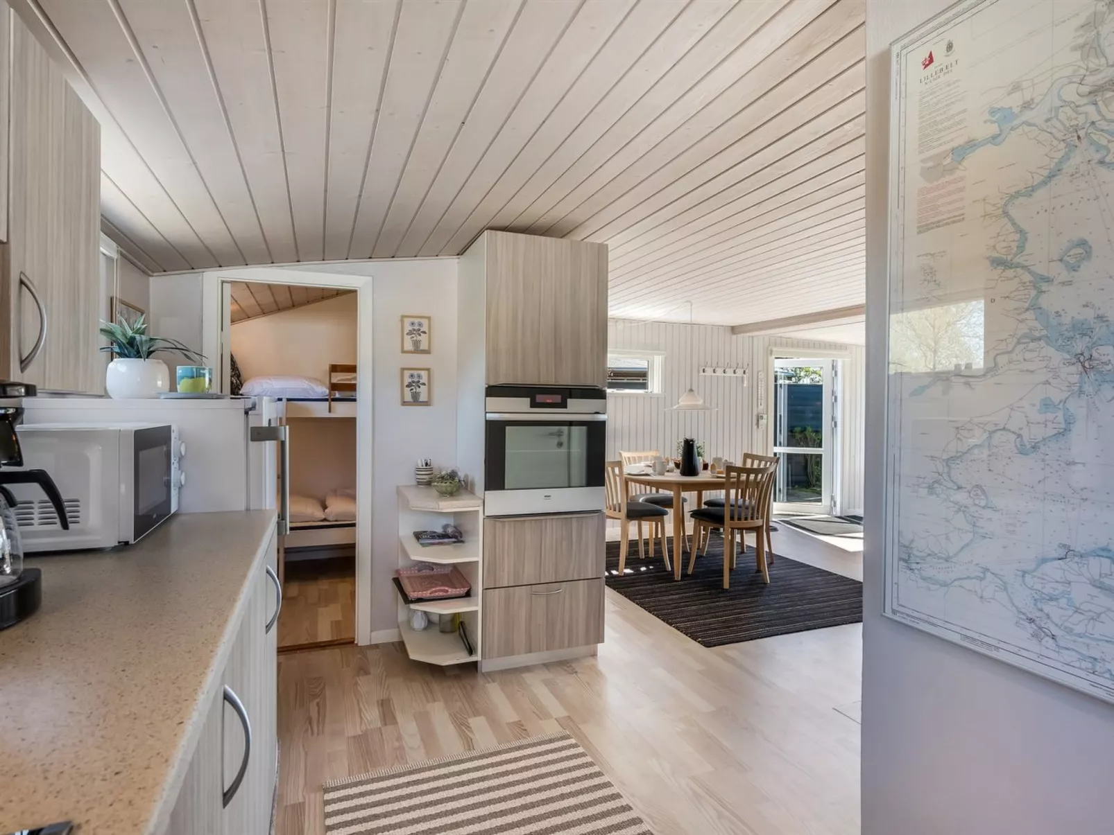 "Stilla" - 150m from the sea - Binnen
