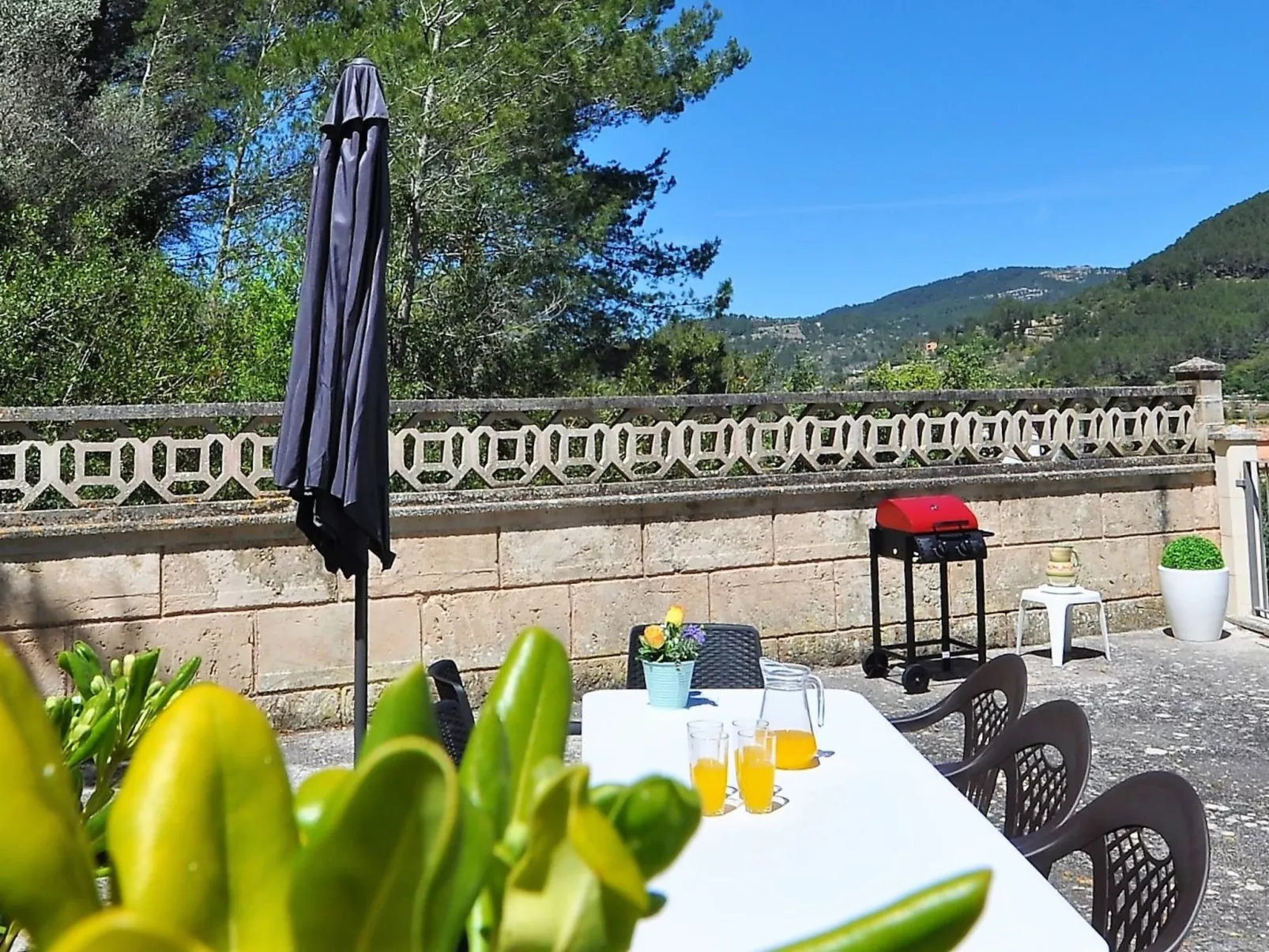 Villa con piscina privada, wifi, aire acondicionado y vistas a montaña ideal pa - Buiten