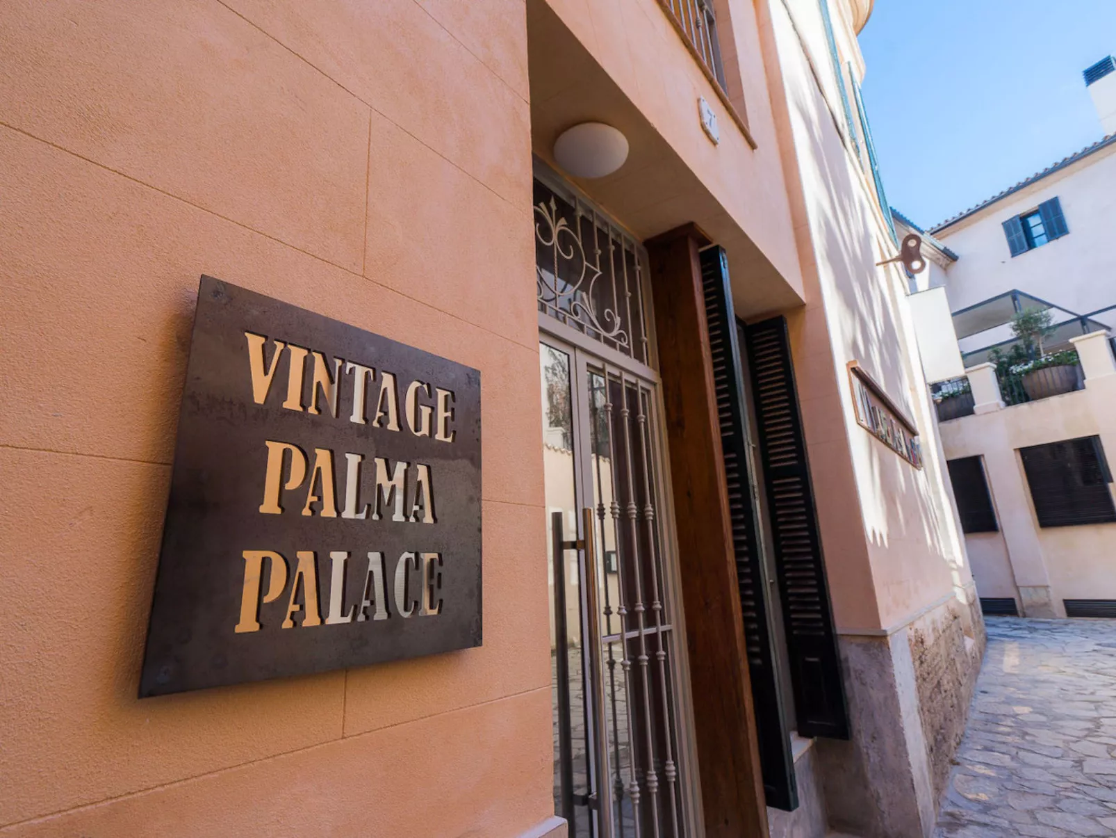 VINTAGE PALMA PALACE (SUPERIOR 4) TI/200 - Buiten
