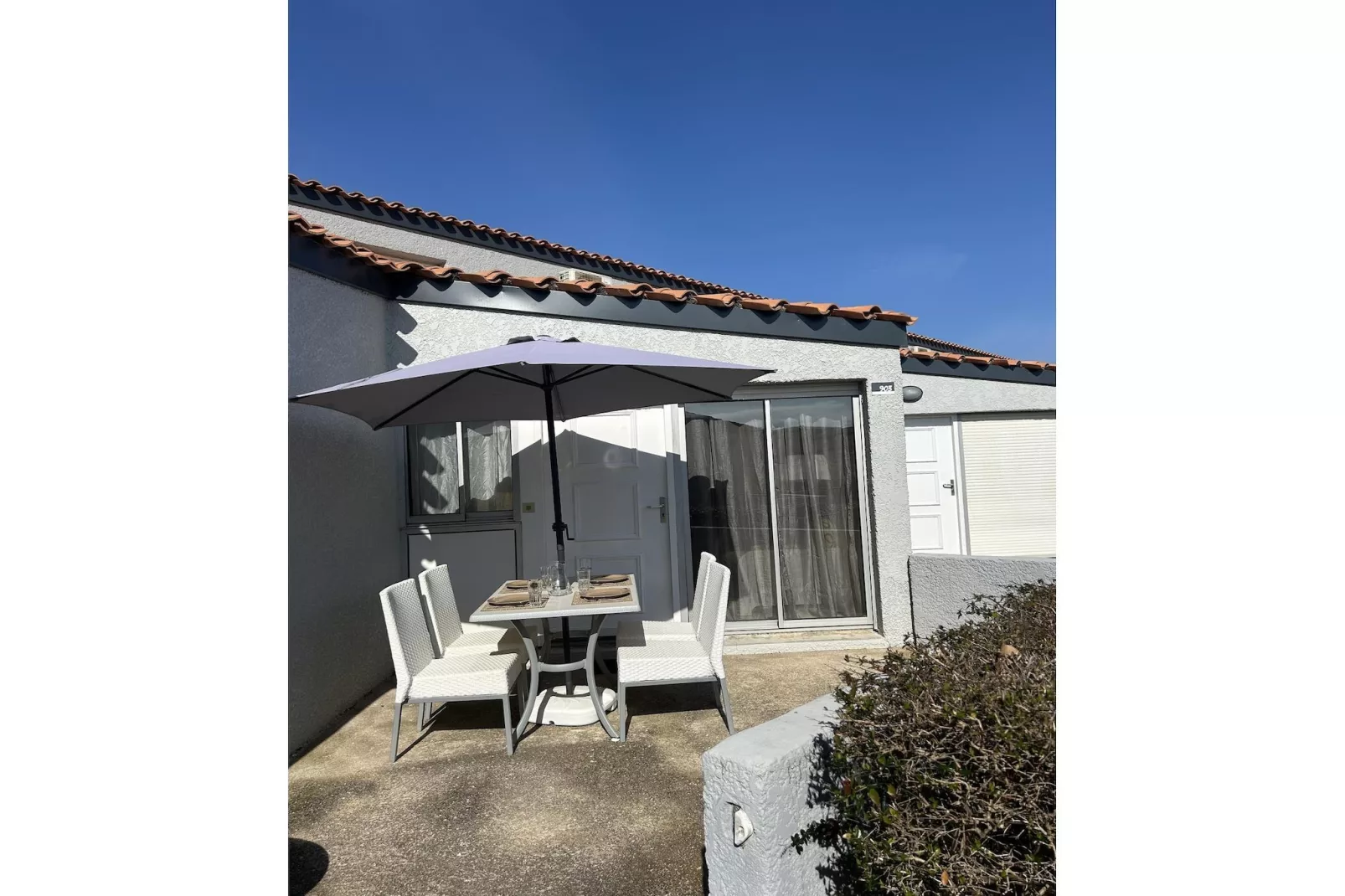 Les Jardins de Neptune MAISONNETTE DUPLEX 4/6 pers CLIMATISÉE OTA - Terrasbalkon
