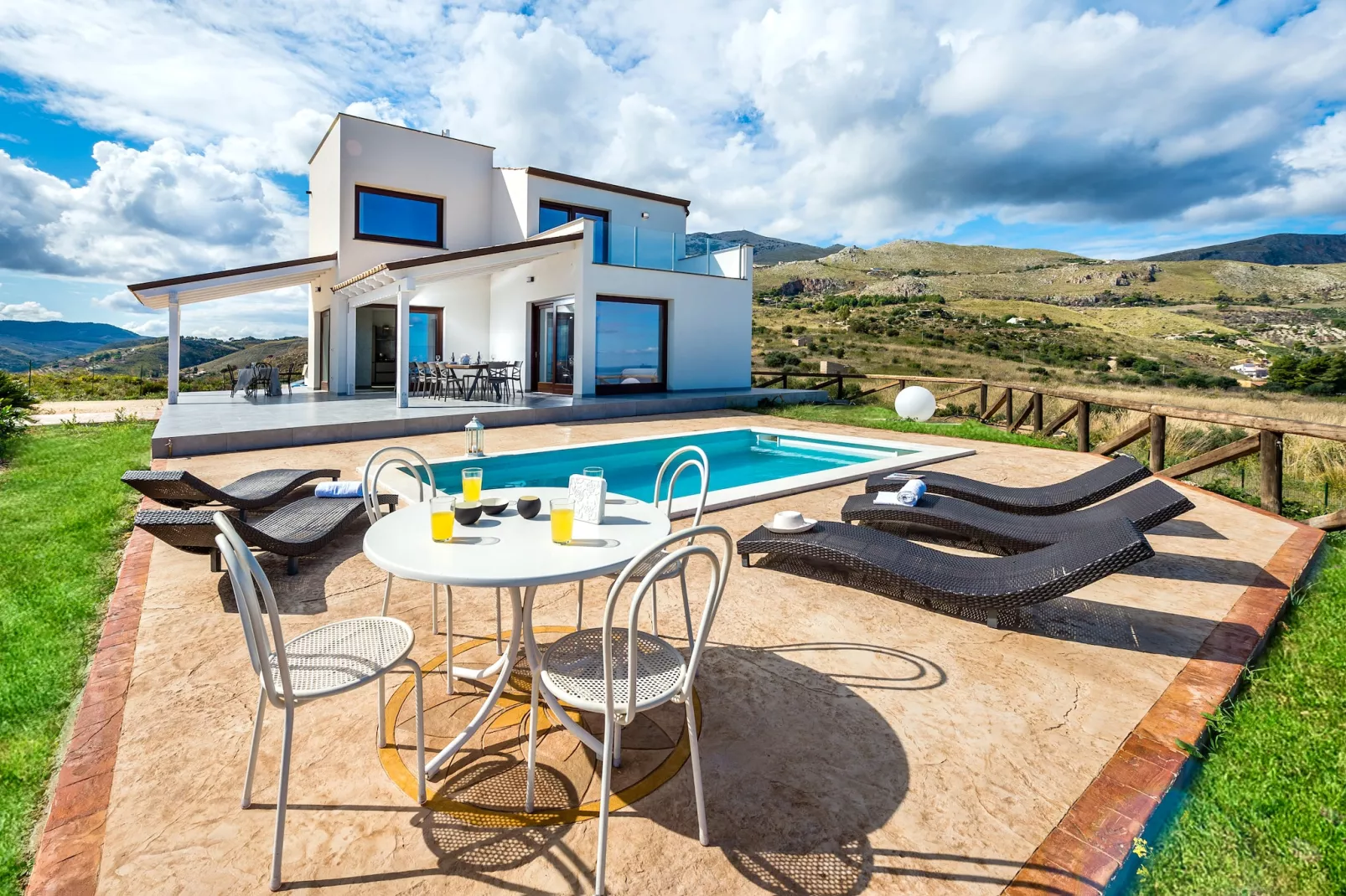 Rocchi Livreri Sei - Terrasbalkon