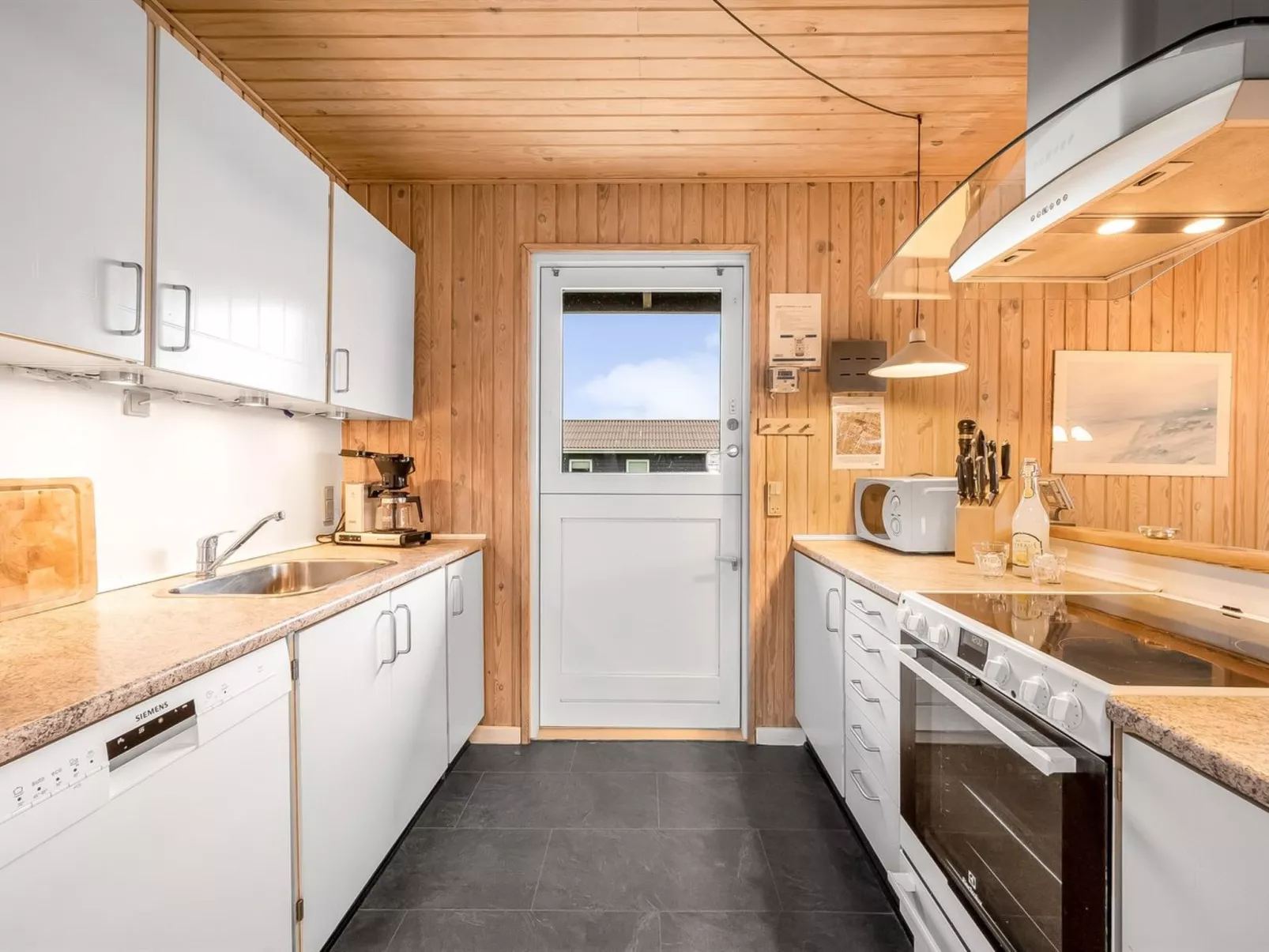 "Odmar" - 300m from the sea - Binnen