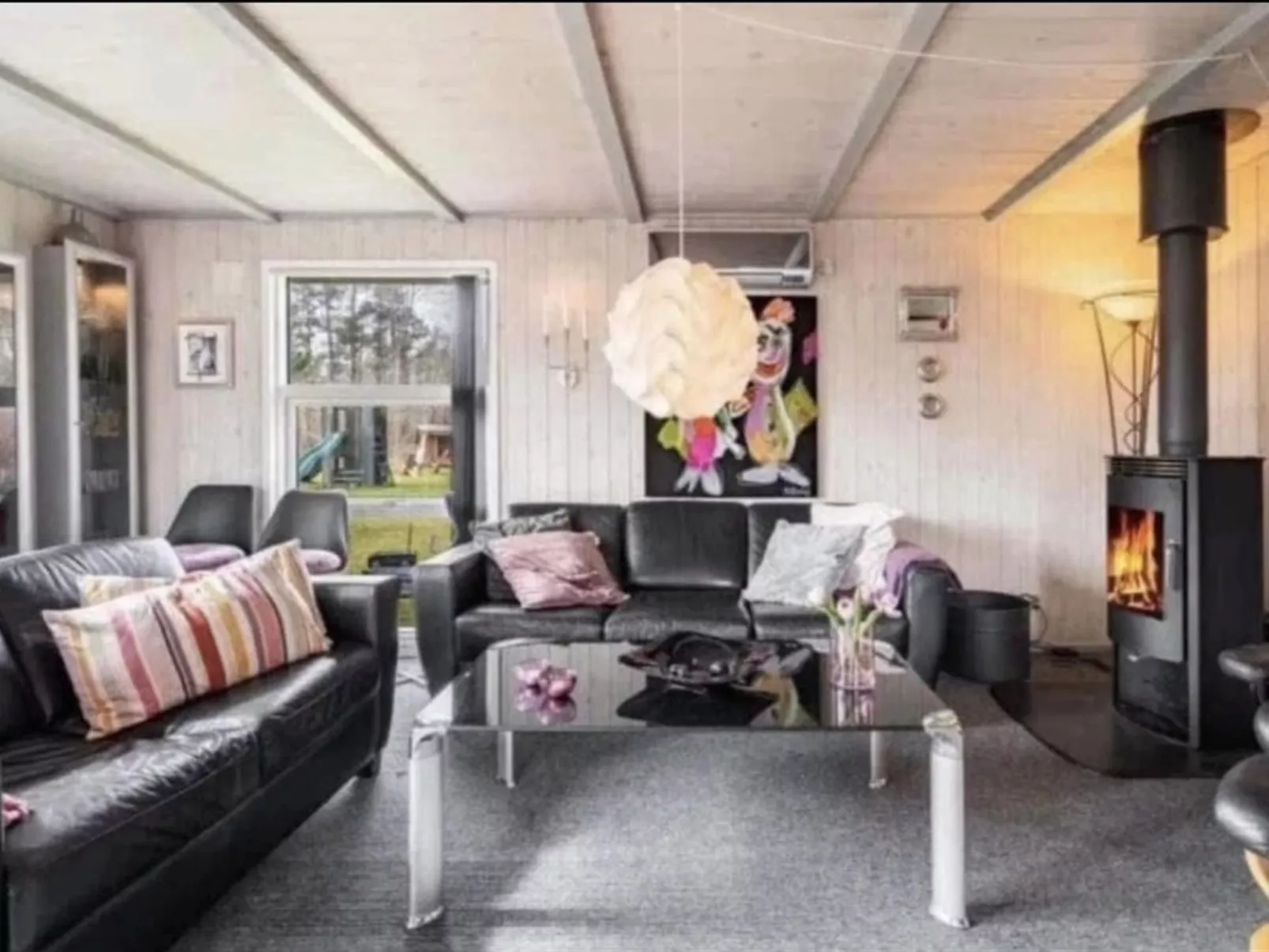 "Vilhelm" - 10km from the sea - Binnen