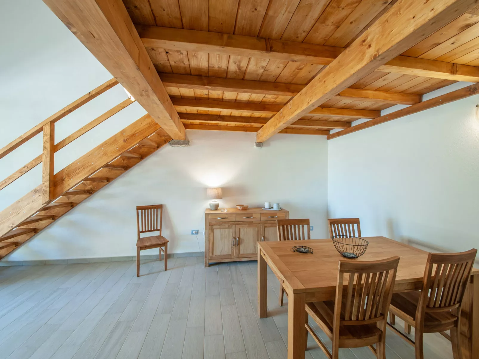 Loft la Pietraia-Binnen