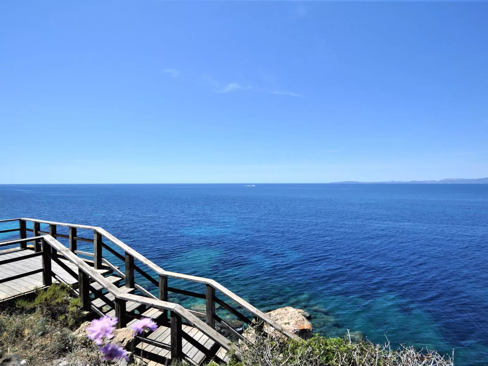 VILLA HUGO Casa en zona residencial tranquila Bahía Grande con Piscina Privada. - Buiten