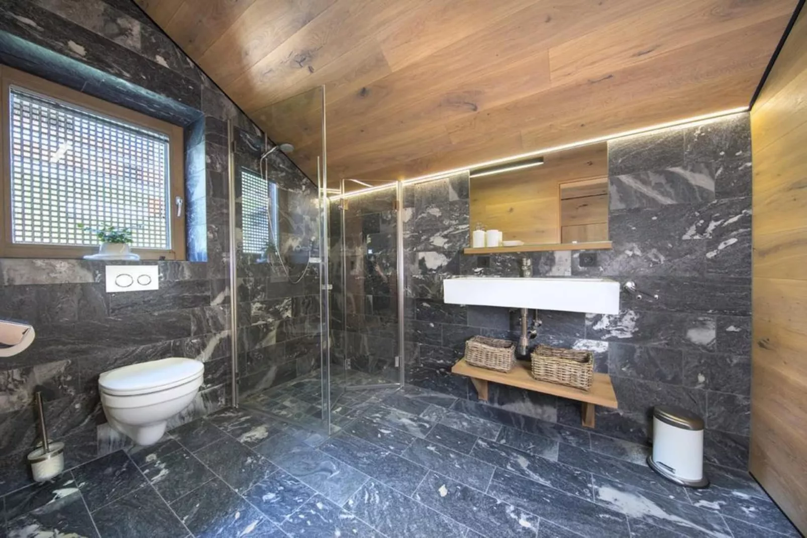 Smaragdresort Chalet Bergblick - Badkamer