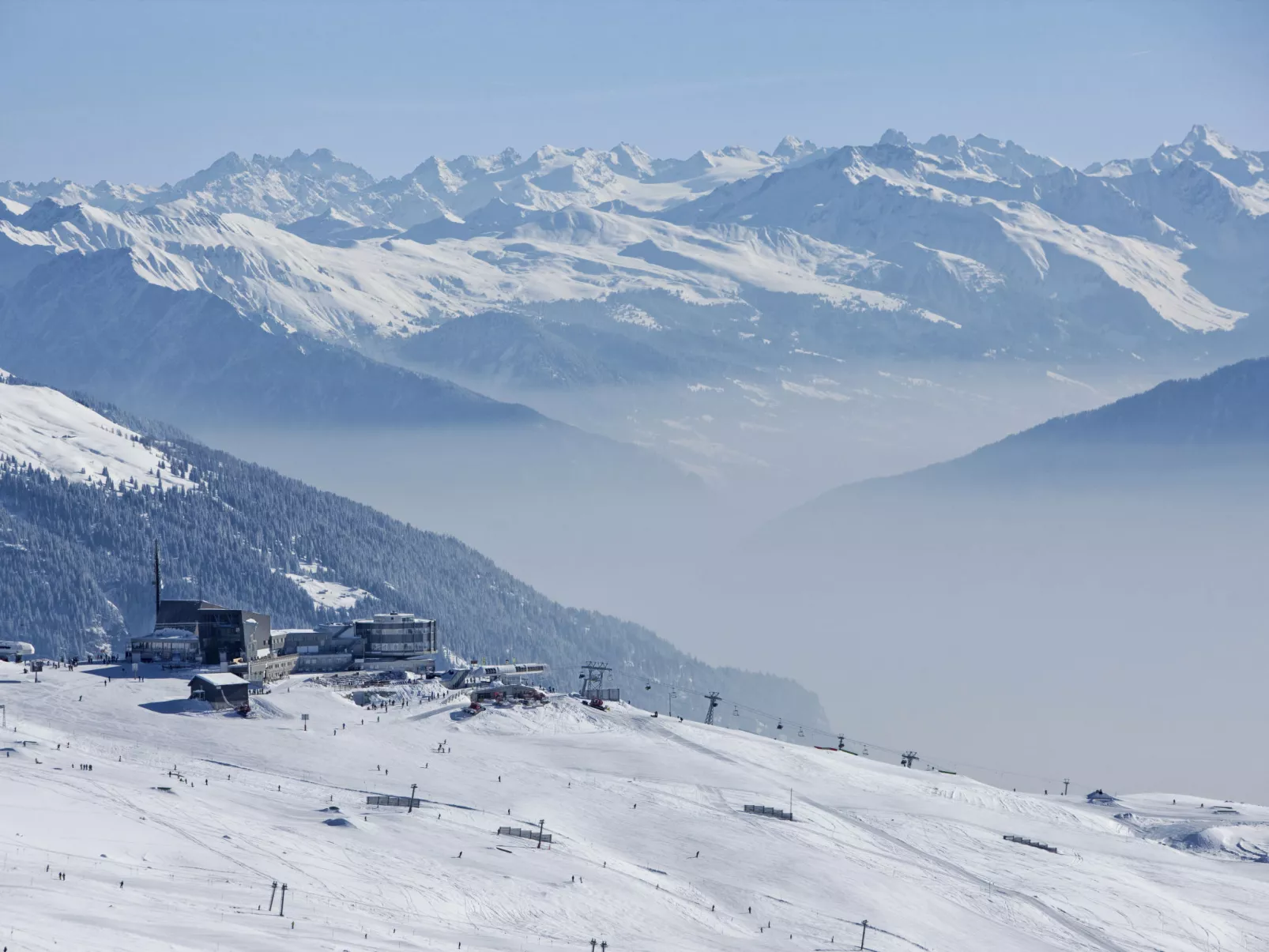 Ferien auf dem Bauernhof, (Laax Murschetg). 3.5 Zimmerwohnung - Omgeving