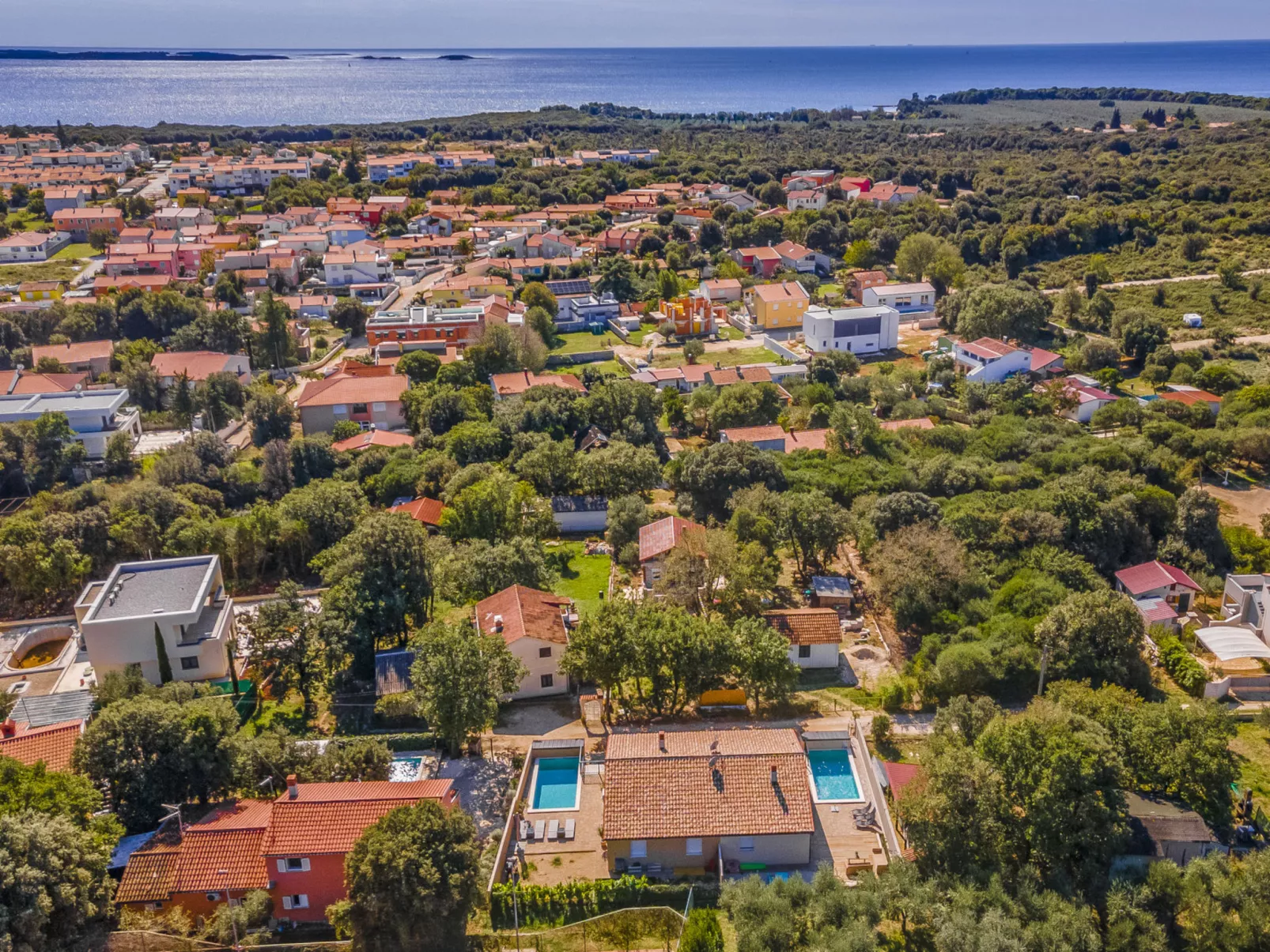 Villa Lona - Buiten
