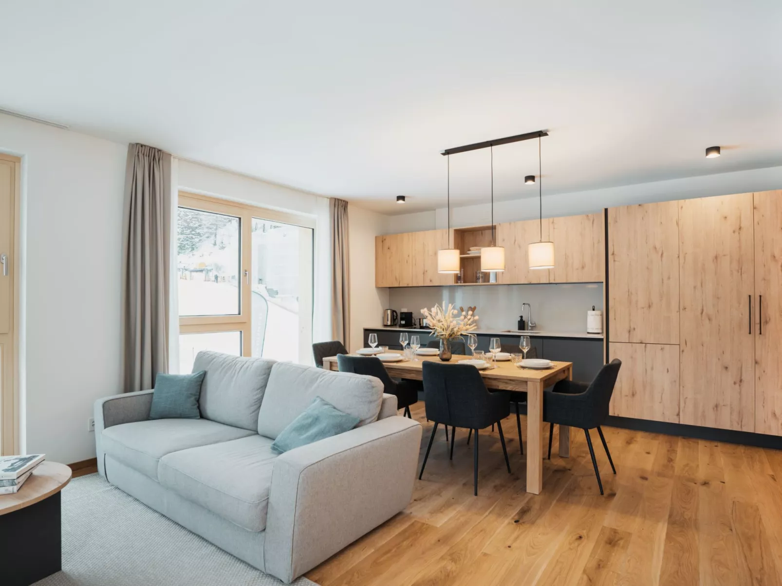 Alpine Apartments, (San Bernardino). - Binnen