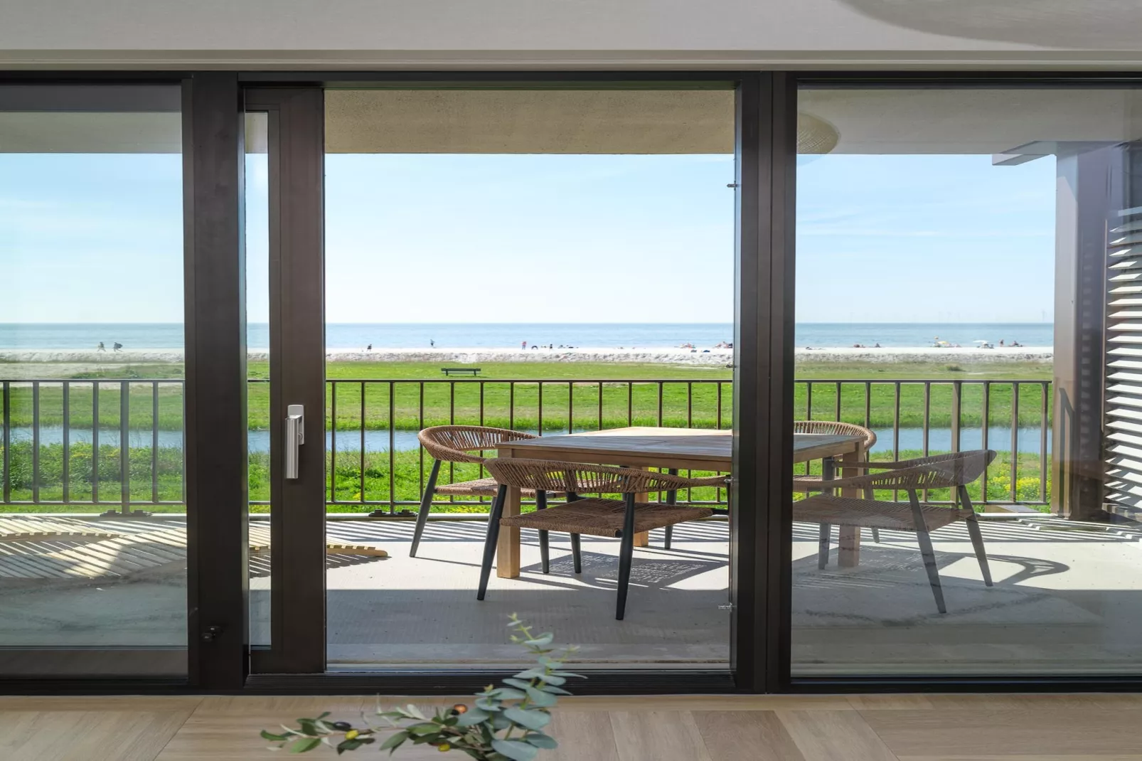 Luxury Beach Apartment | 4 Pers. - Terrasbalkon