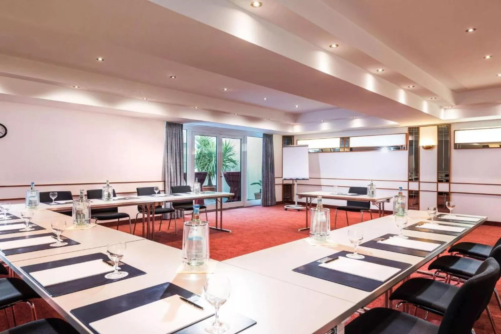 Offenburg City - Superior Single Room - Image-tags.hotelfacilitiesandservices