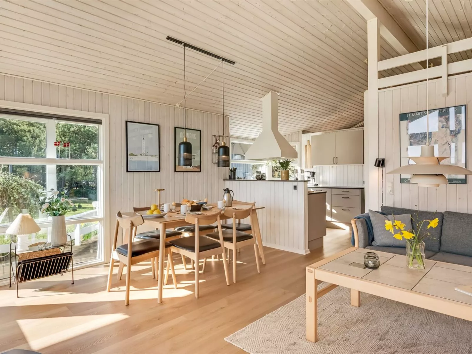"Eltje" - 4km from the sea - Binnen