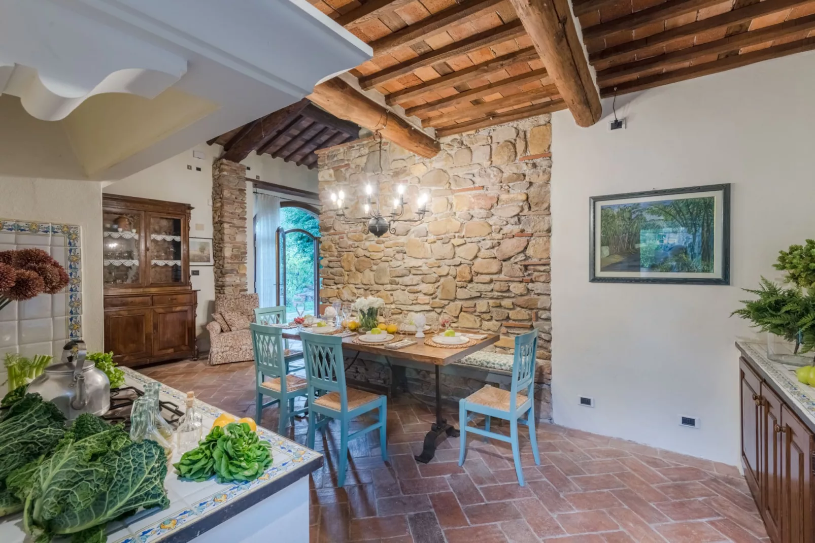 Citrus Charm Farmhouse - Woonkamer