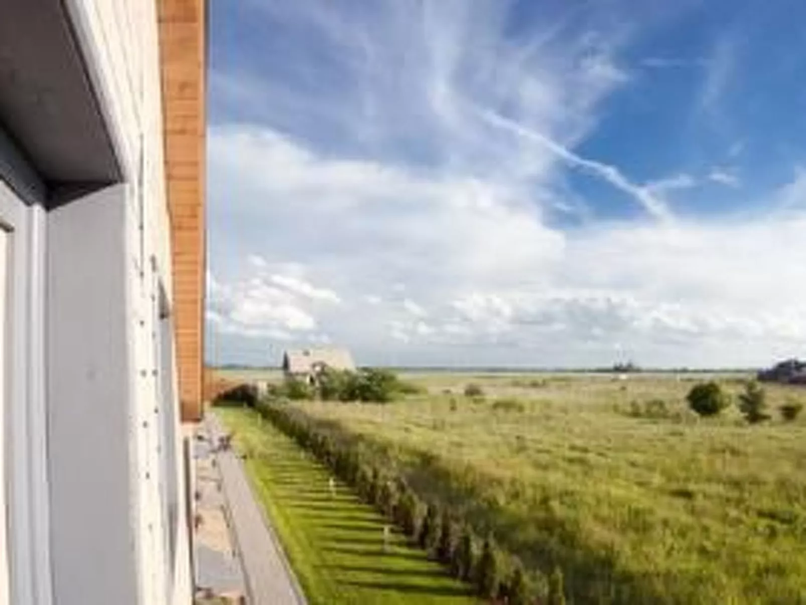 Wohnung mit Blick auf das Wasser - Buiten