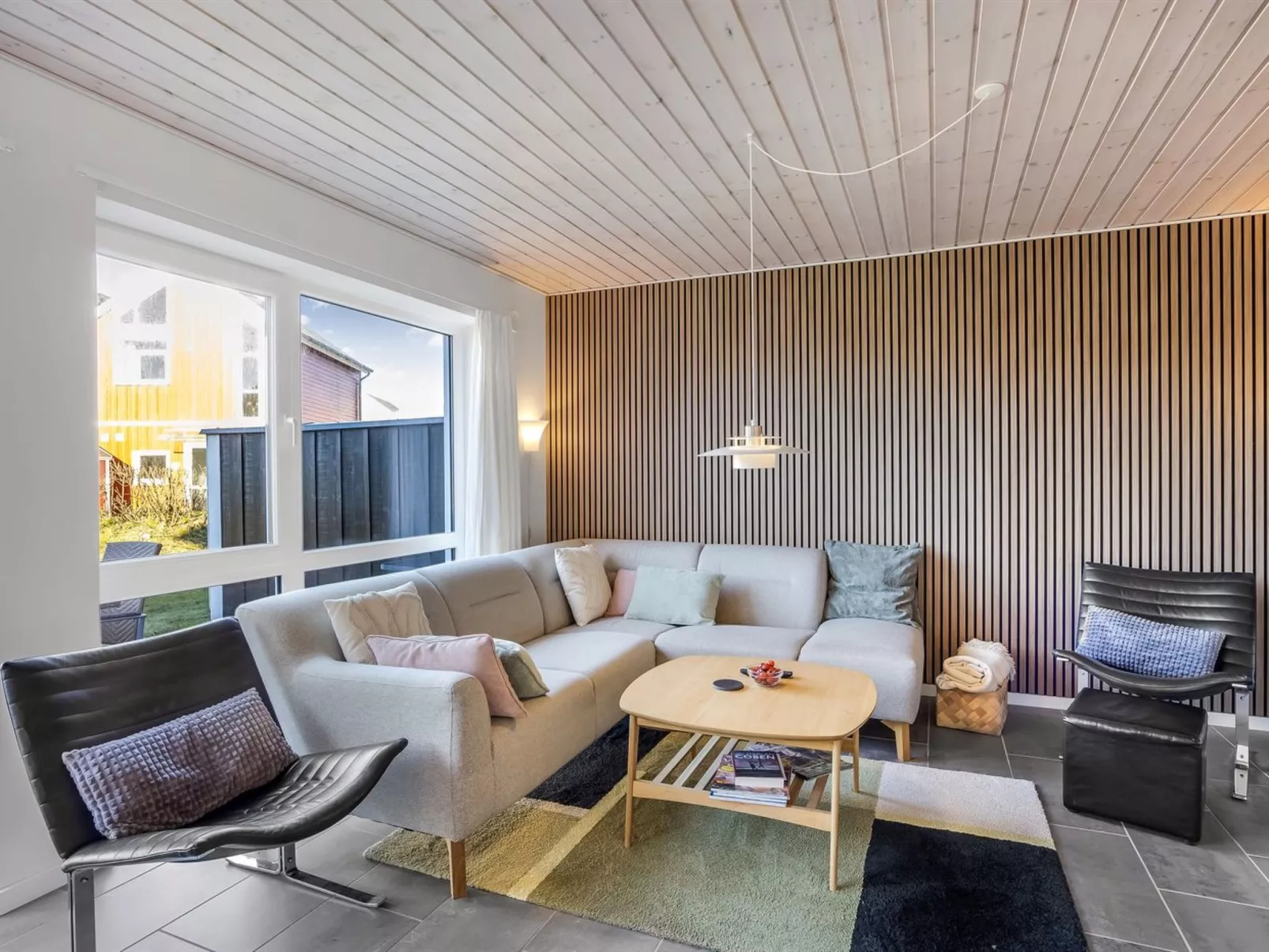"Annakarin" - 1.2km from the sea - Binnen