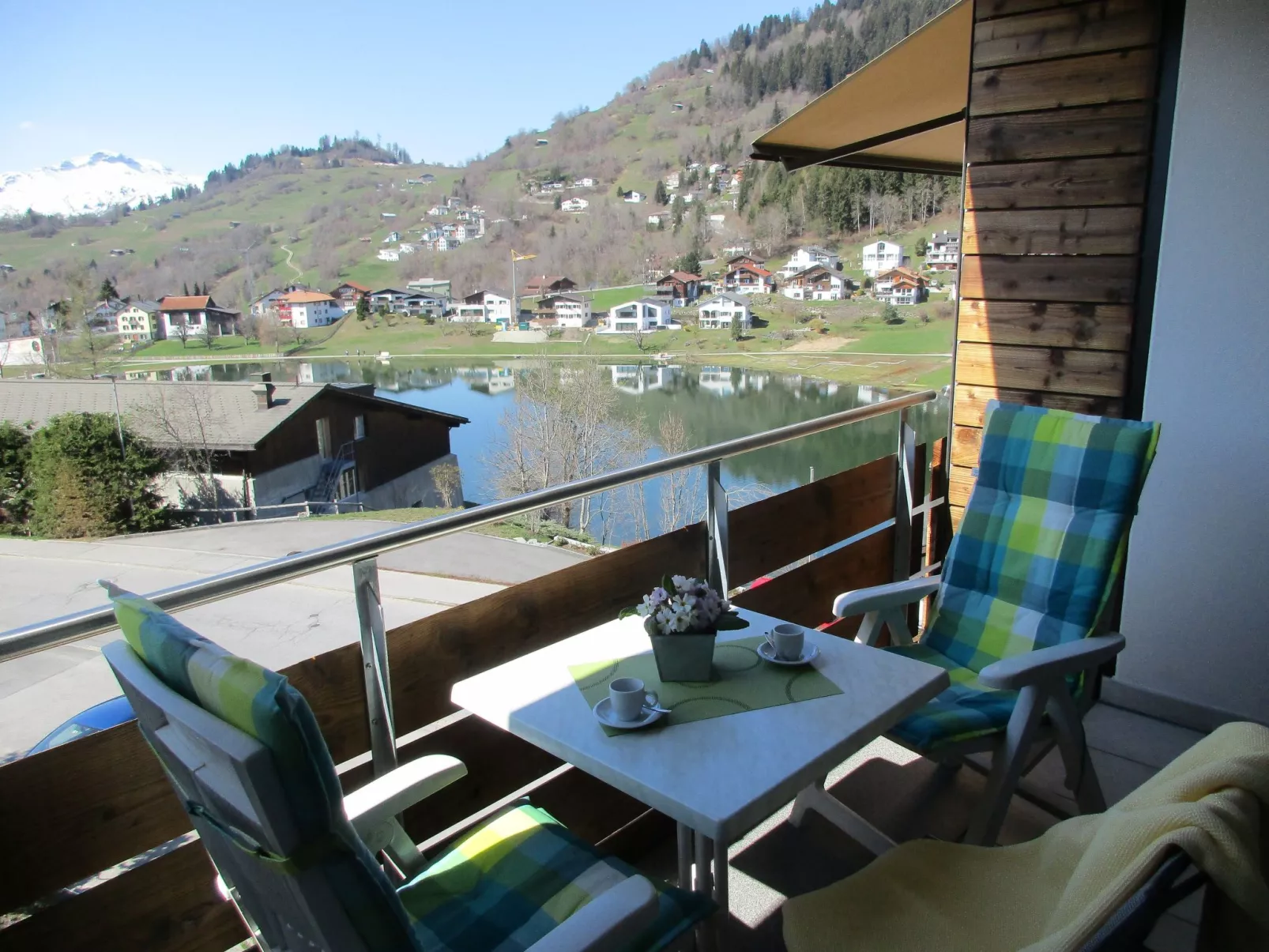 La Prada, (Laax Dorf). 2 Zimmerwohnung - Buiten