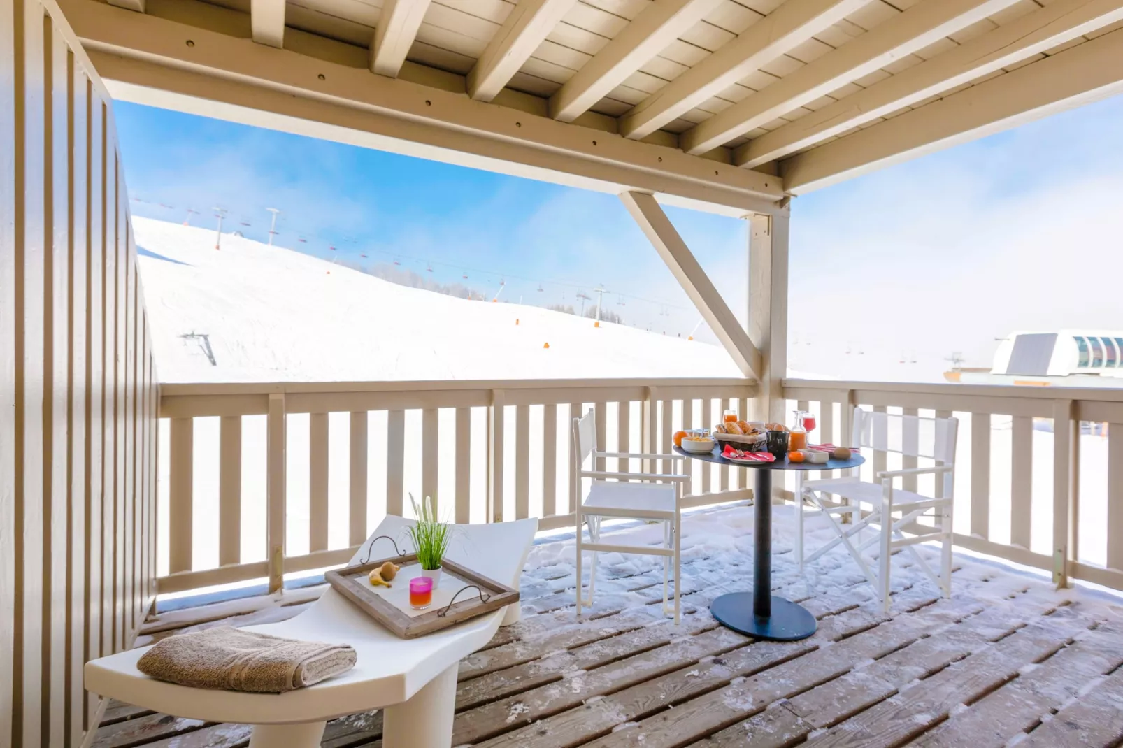Village Club MMV Plagne 2000  Room for 2 people - Terrasbalkon