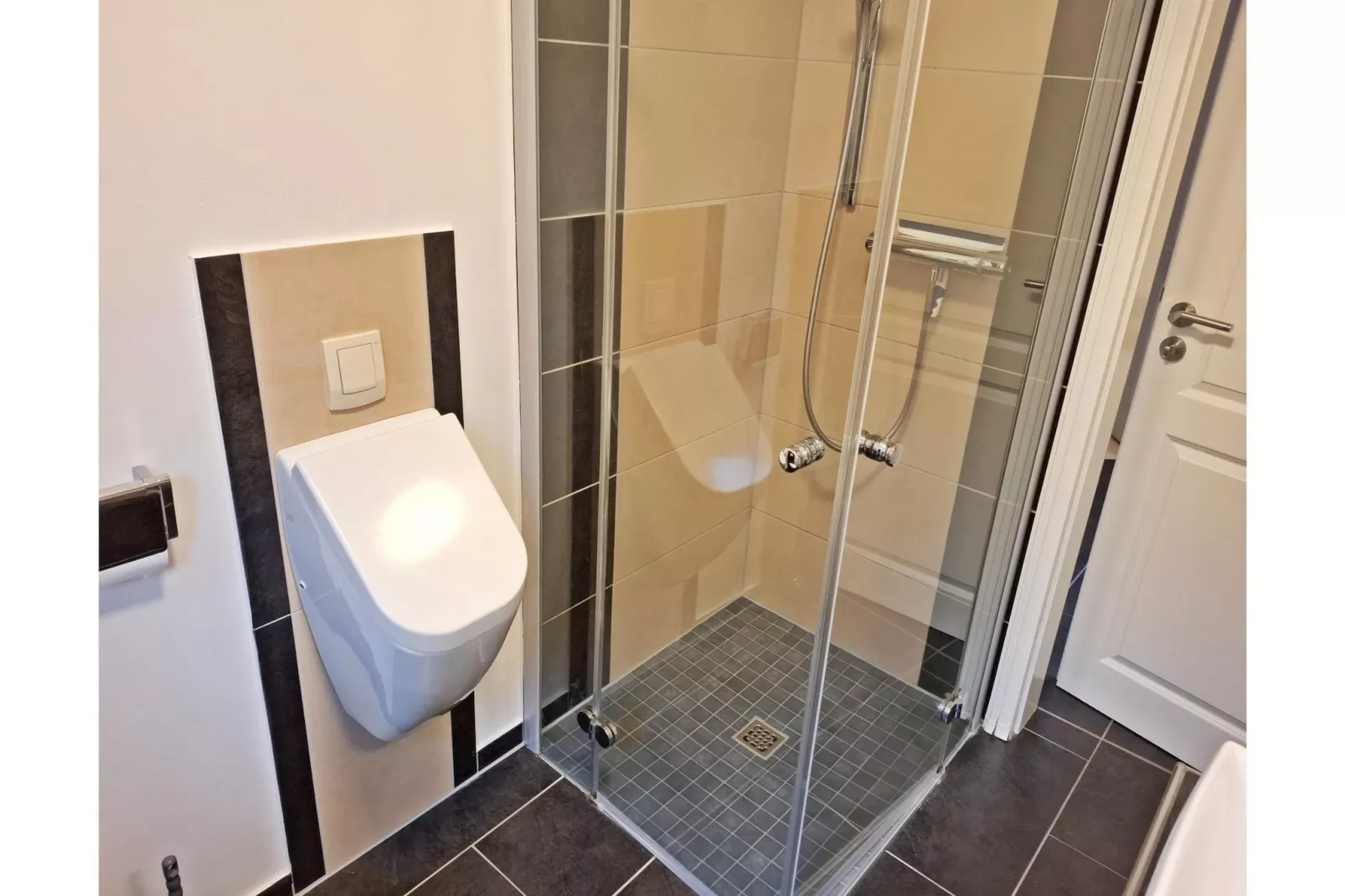 Deichhuus Een 37 - Badkamer