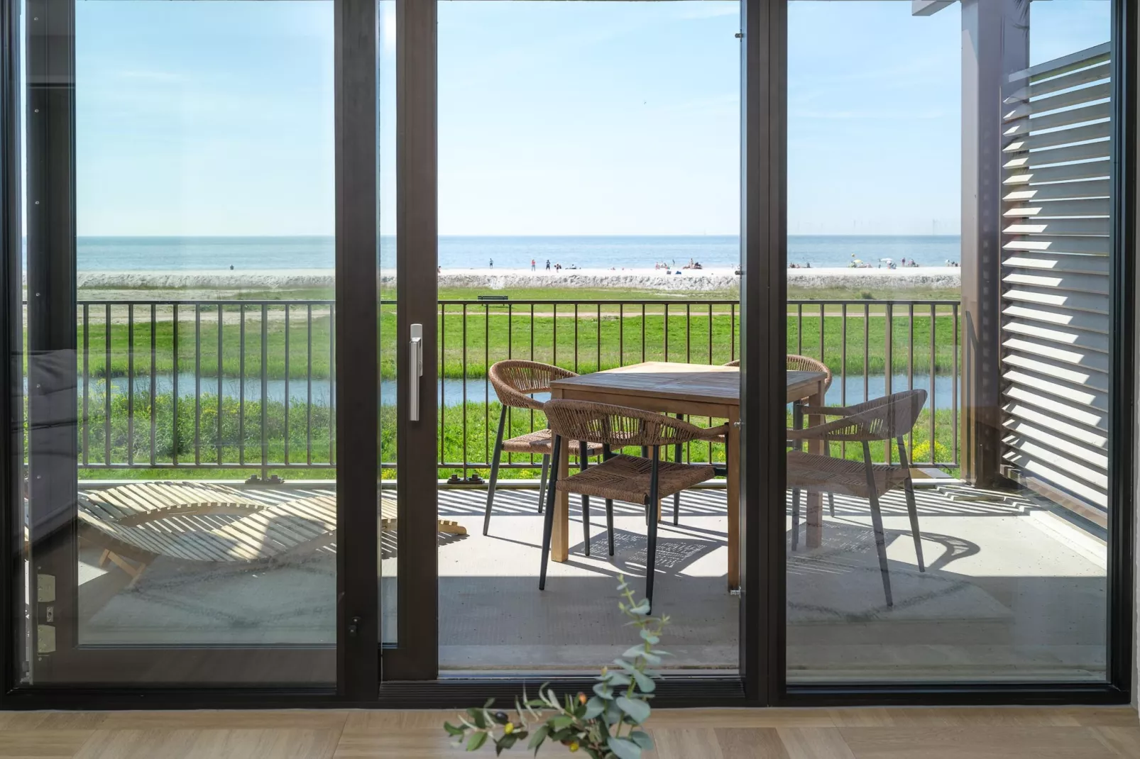 Luxury Beach Apartment | 4 Pers. - Terrasbalkon