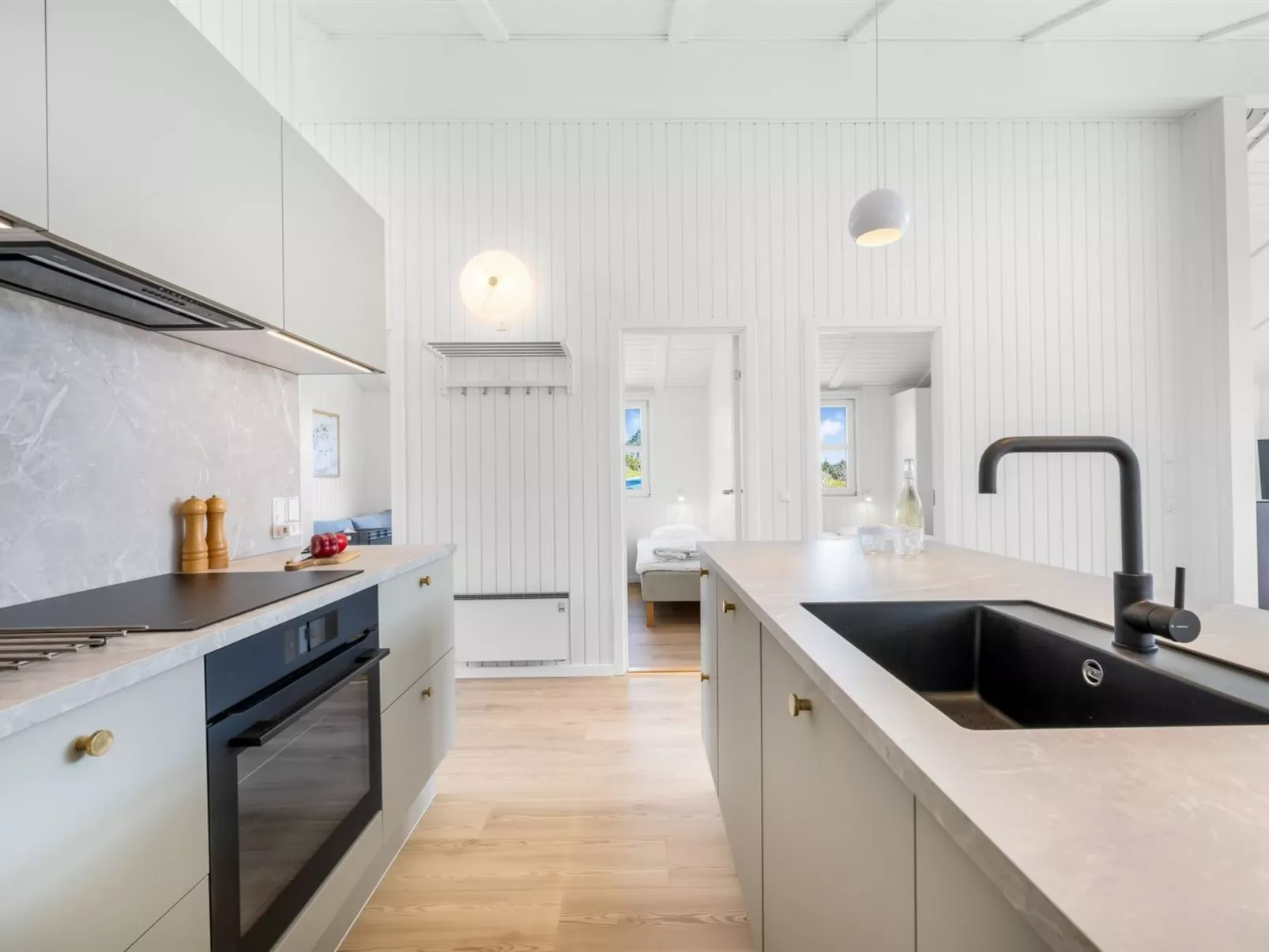 "Midja" - 800m from the sea - Binnen