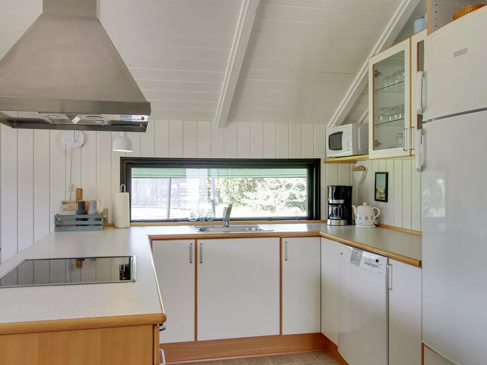 "Gorazd" - 1.2km from the sea - Binnen