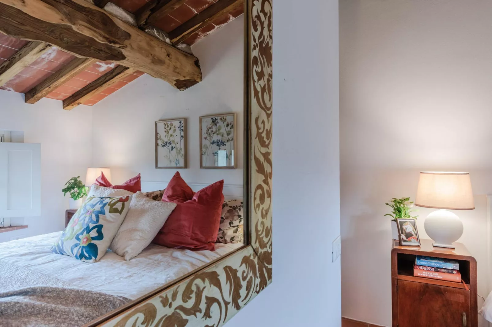 Casa Bellavista at Borghetto Farmhouse - Slaapkamer