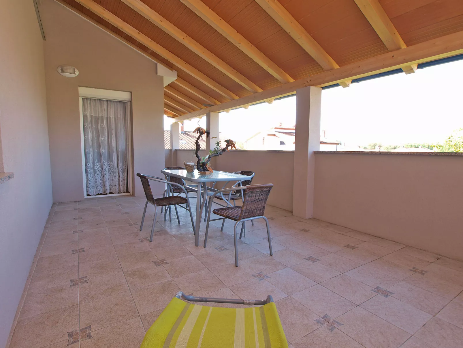 Apartment 143 - Binnen