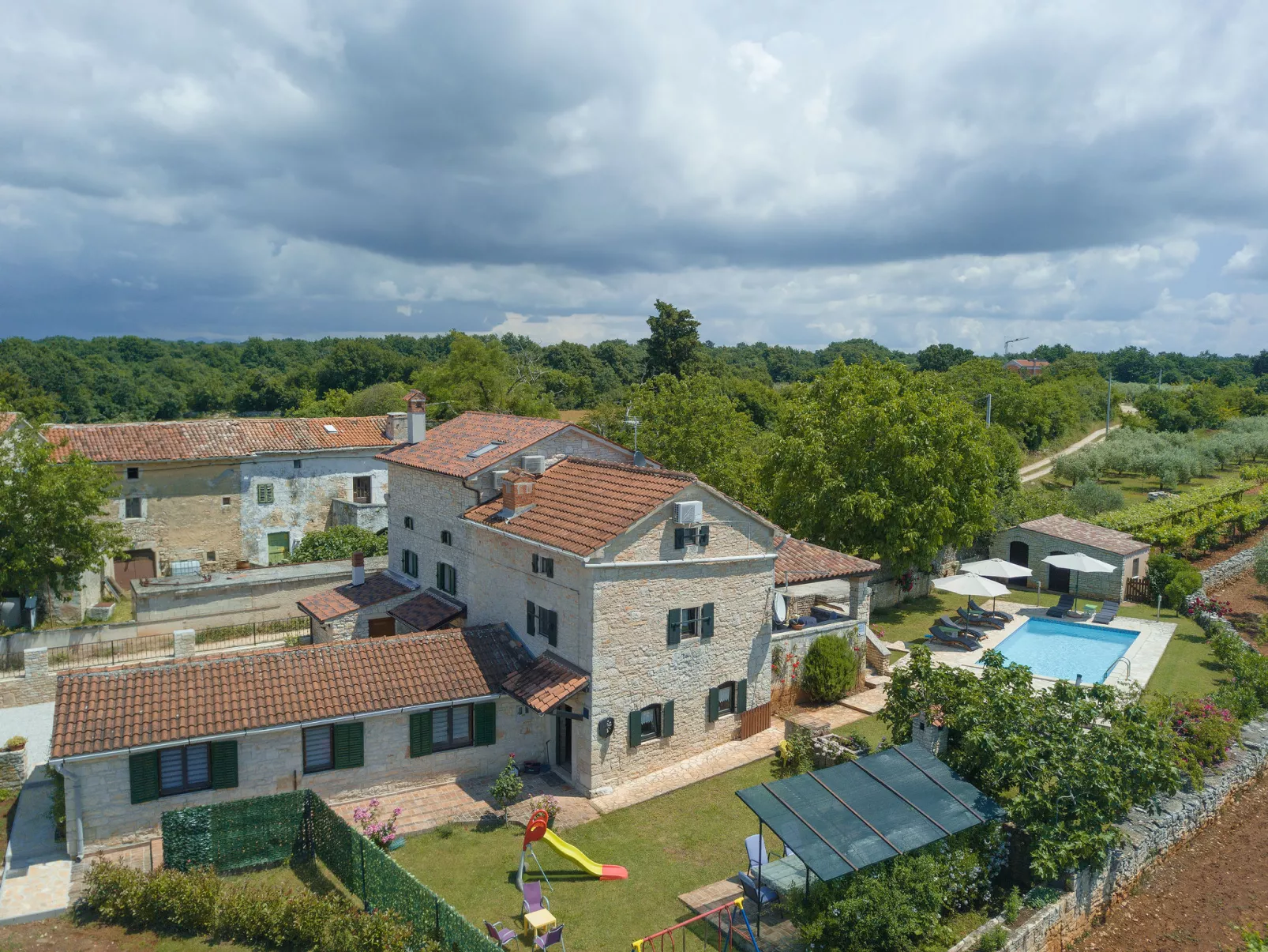 Villa Roza - Buiten
