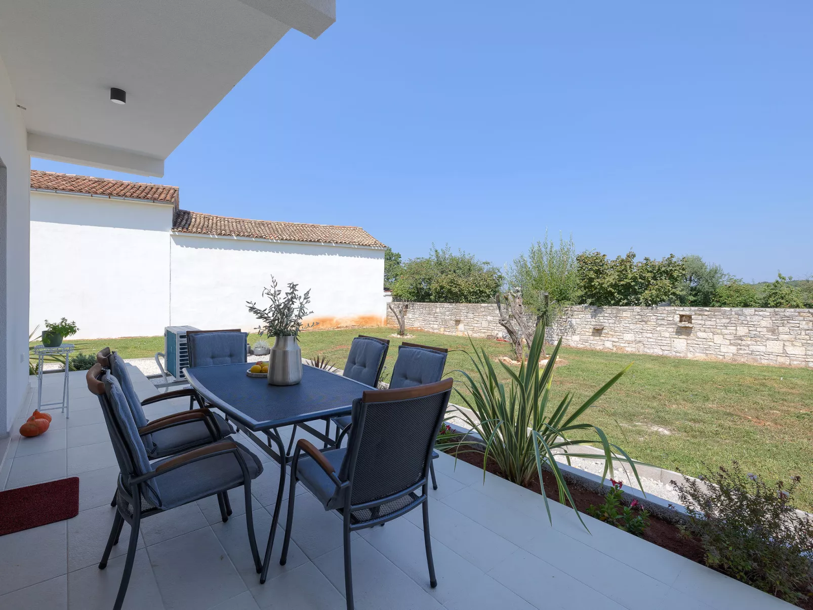House Bronzin - Buiten