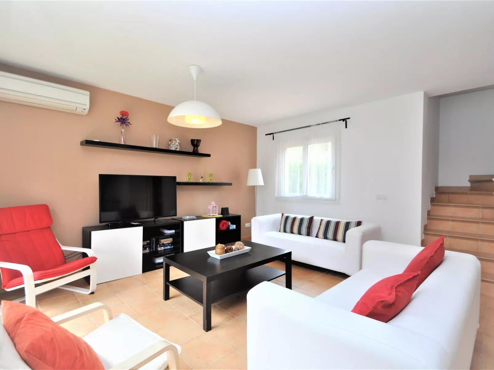 VILLA en Zona residencial tranquila con piscina privada ideal para familias - W - Binnen