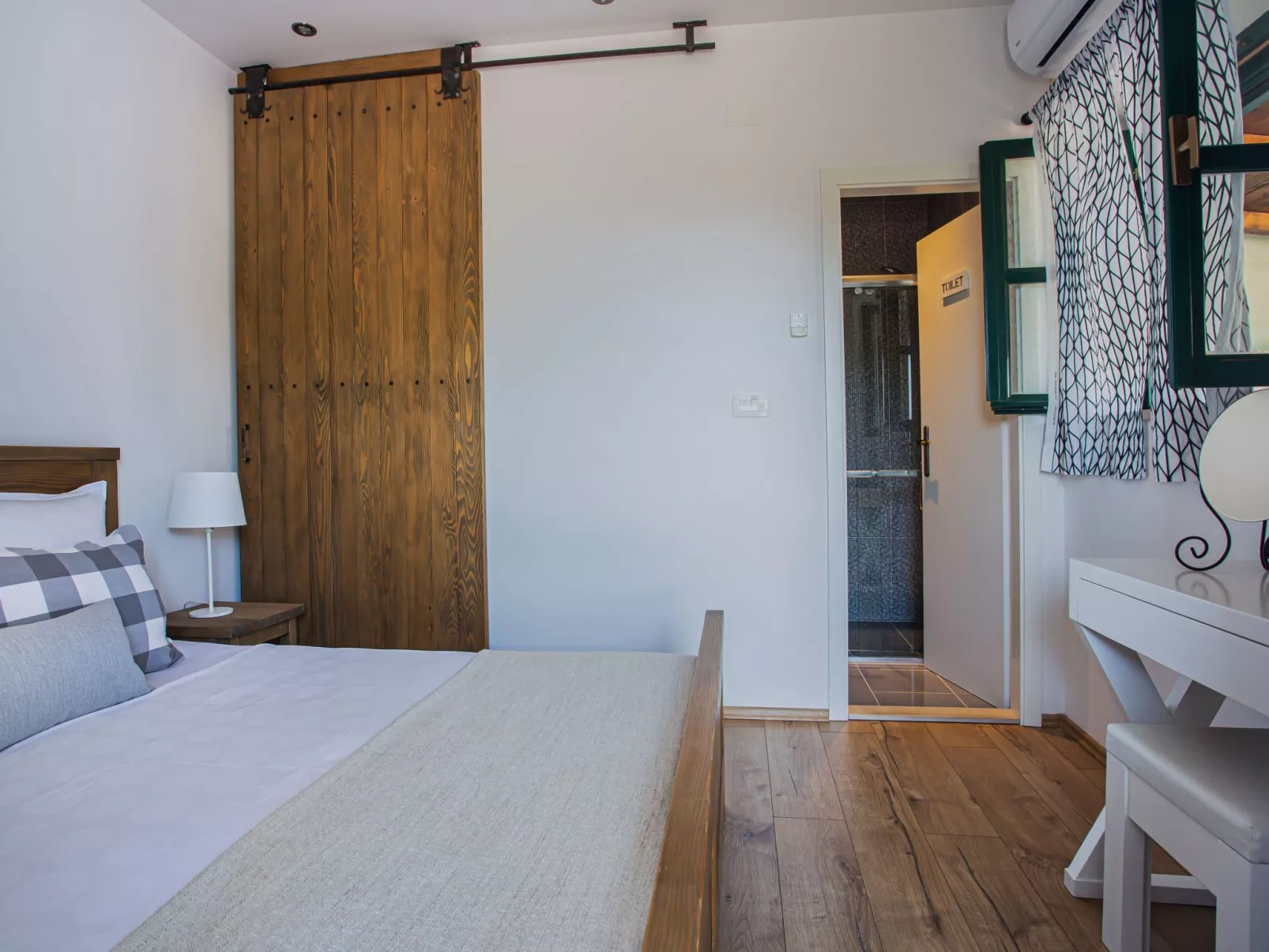 Großes Ferienhaus in Gornji Vinjani mit Pool - Image-tags.info