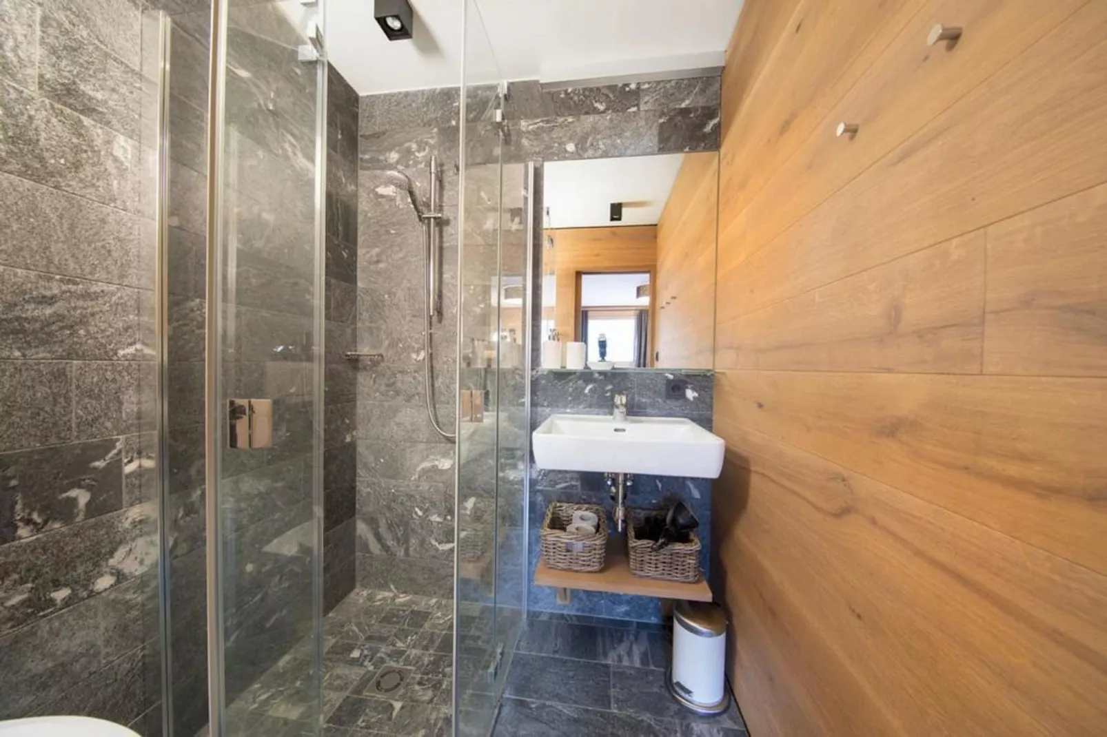 Smaragdresort Chalet Bergblick - Badkamer