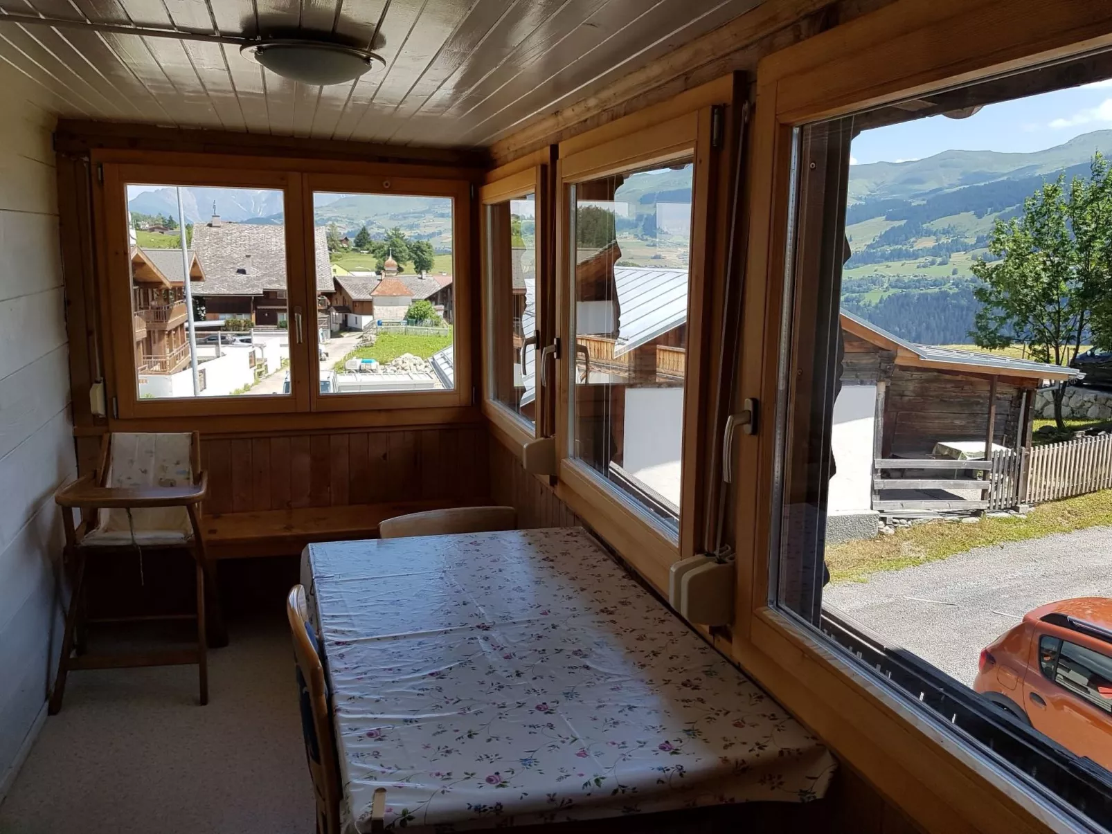 Crestas Calzaferri, Brigels, (Breil/Brigels). - Binnen