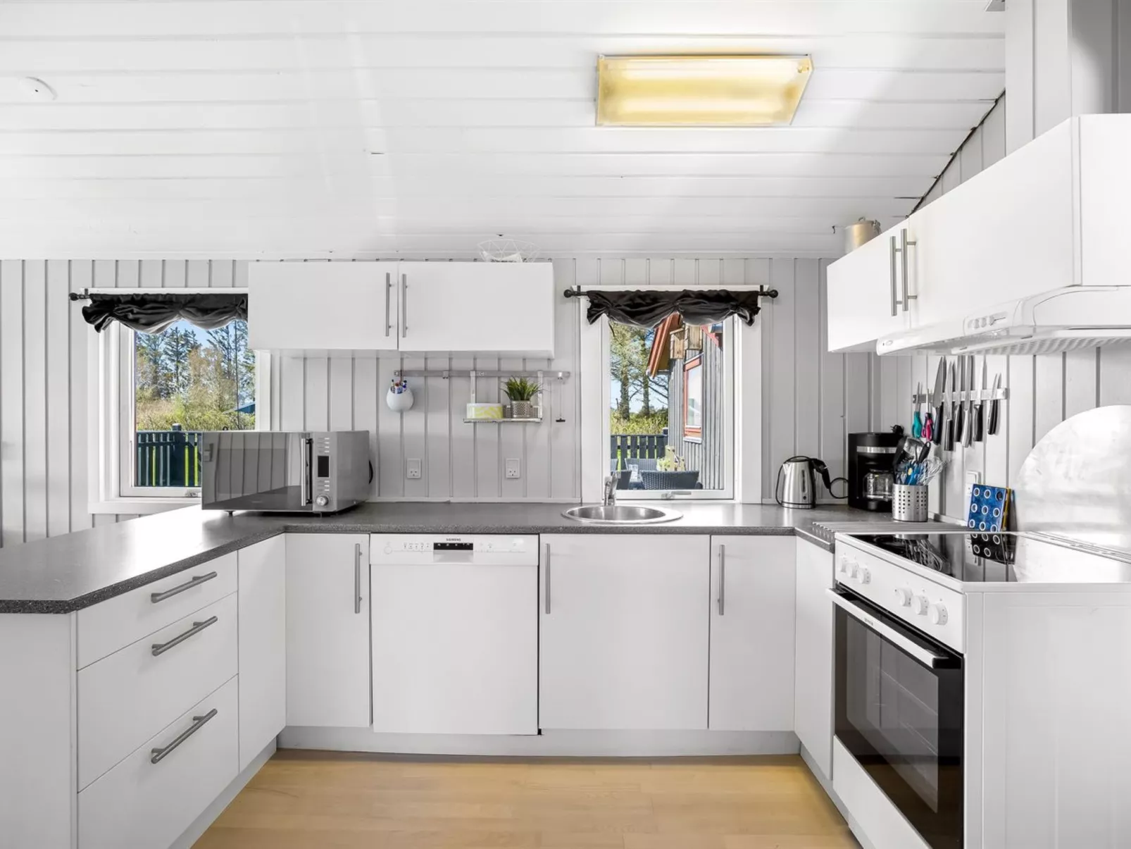 "Kiana" - 800m from the sea - Binnen