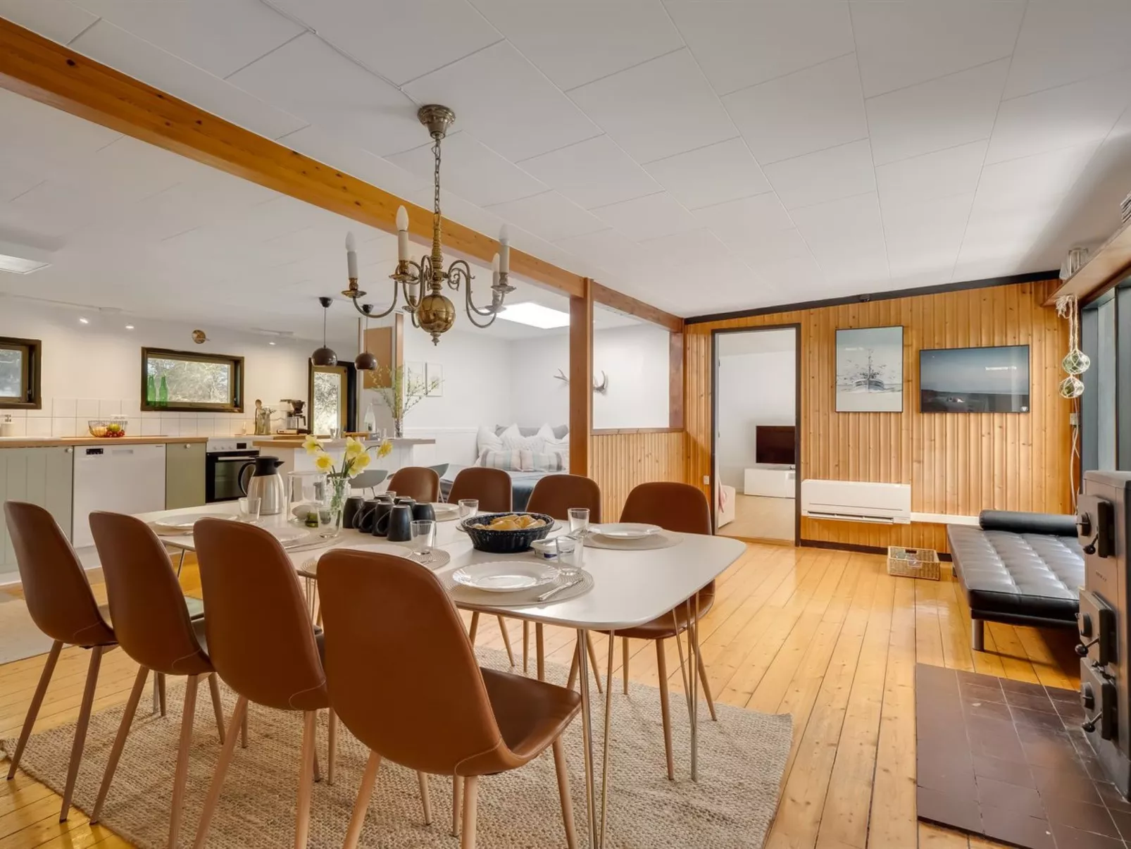 "Anelle" - 1km from the sea - Binnen