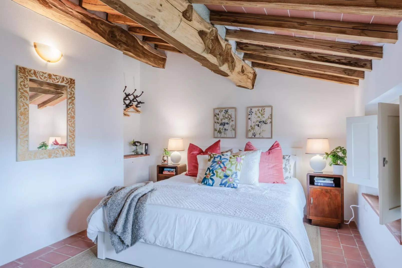 Casa Bellavista at Borghetto Farmhouse - Slaapkamer