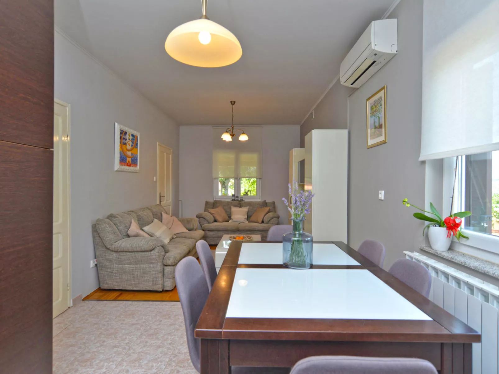 House 2174 - Binnen