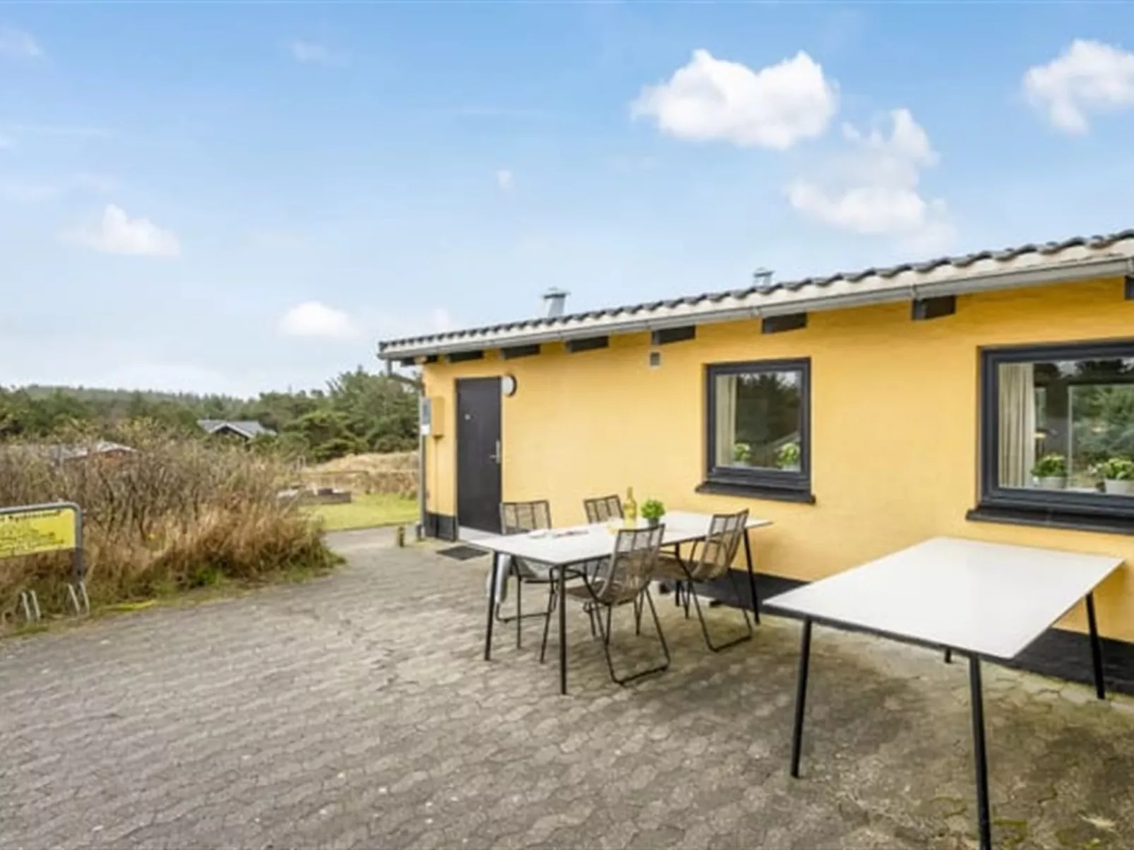 "Gunhilda" - 300m from the sea - Buiten