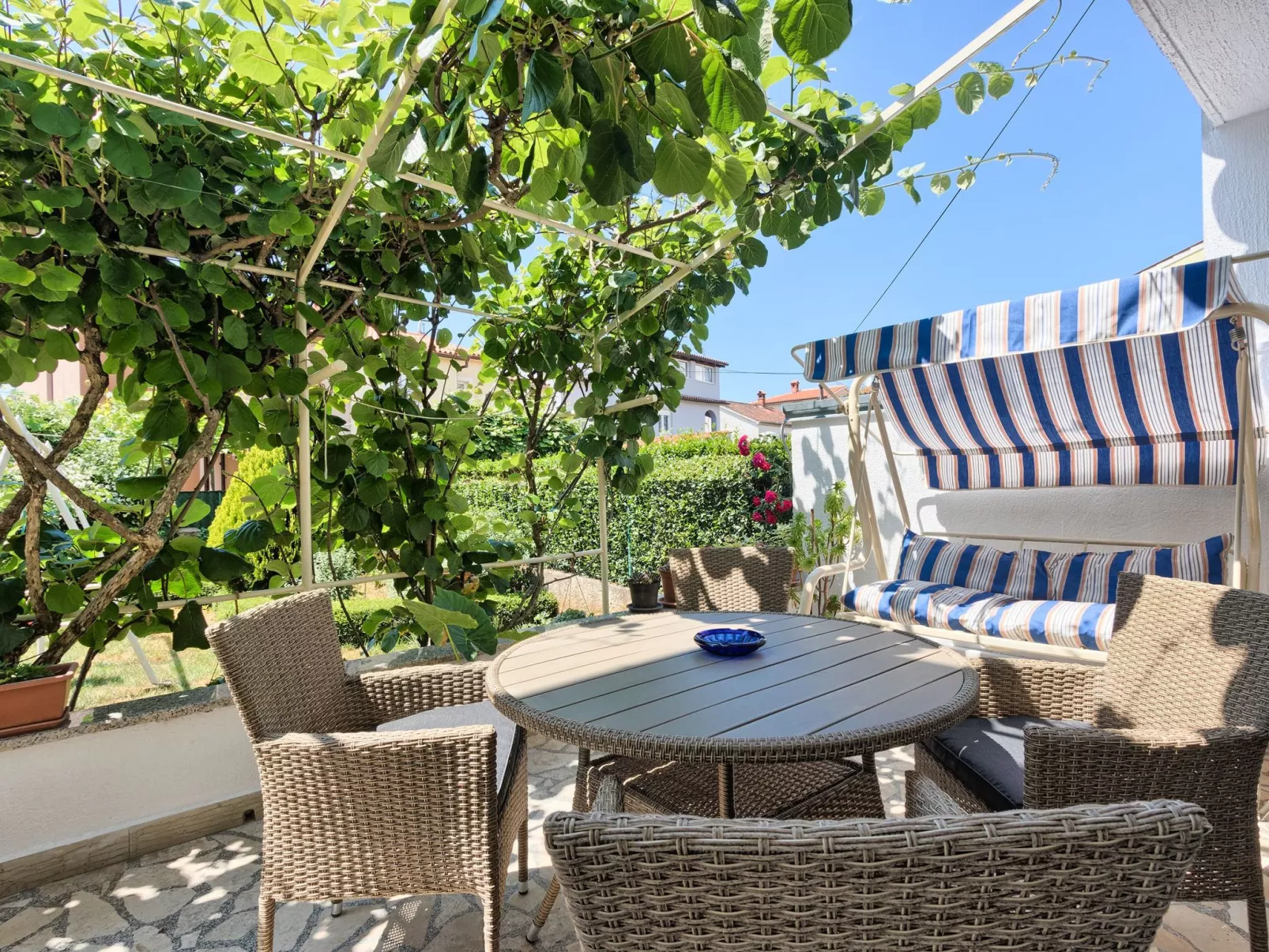 Geräumige Ferienwohnung in Fažana mit Gemeinsamem Grill