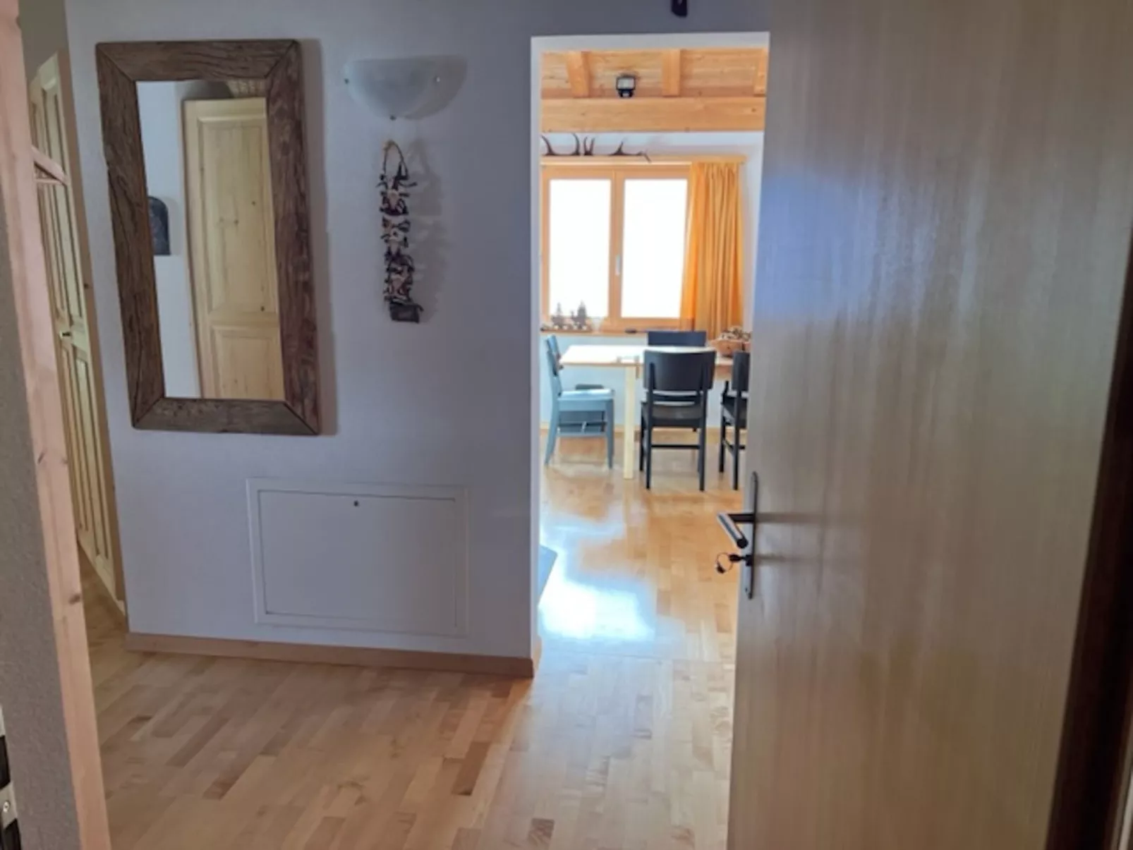 Frienwohnung Alpatli, Obersaxen-Miraniga, (Obersaxen). - Binnen