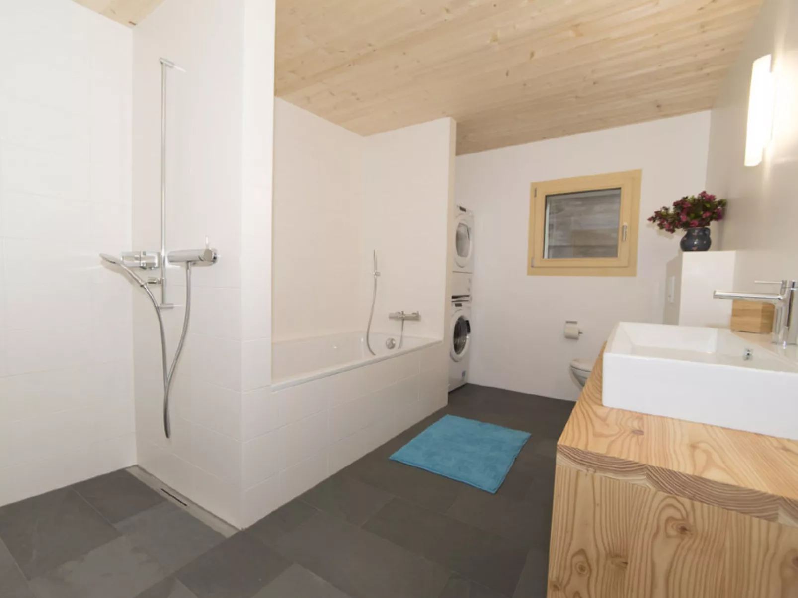 Haus La Grobla, (Donat). - Binnen