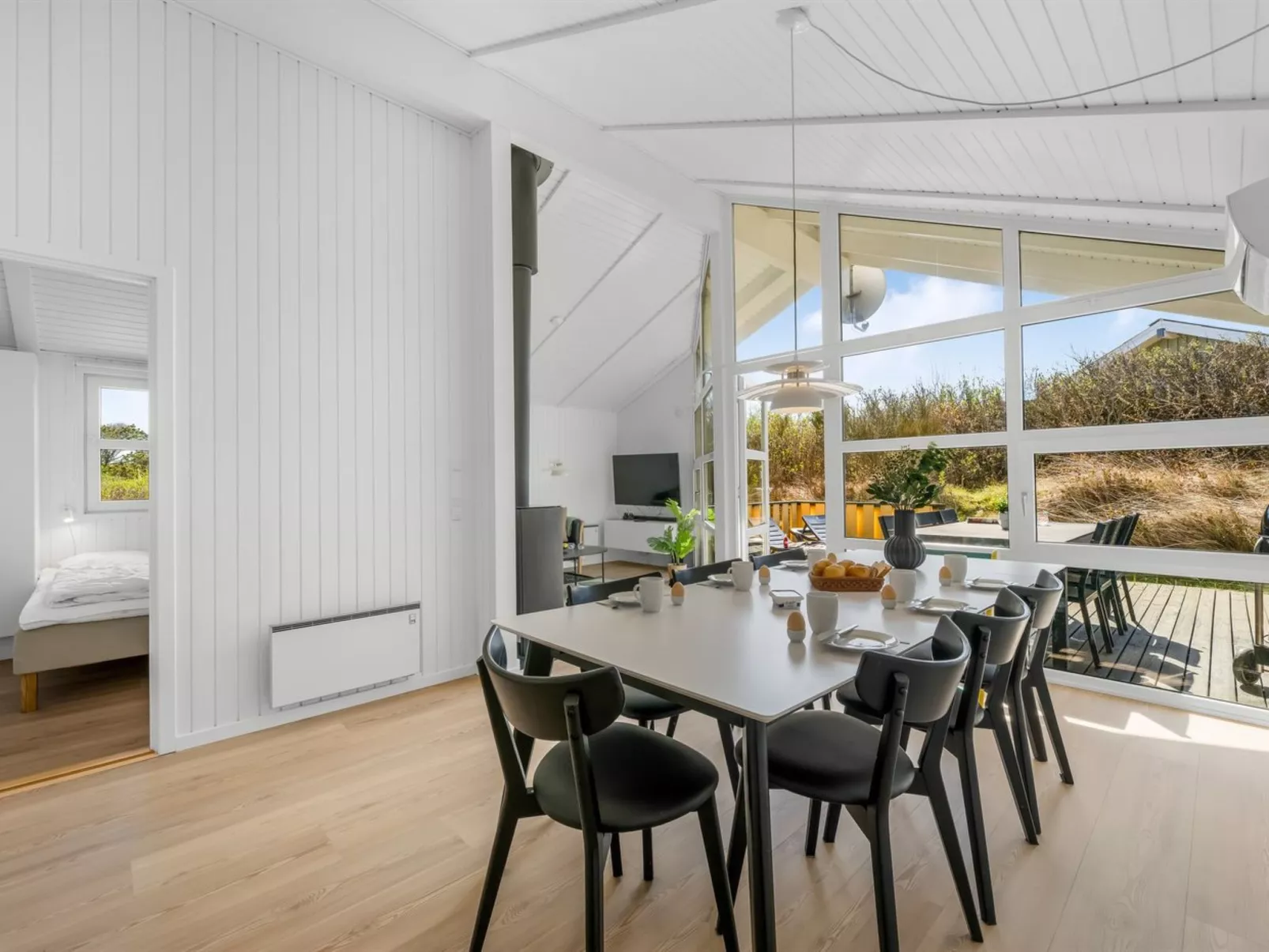 "Midja" - 800m from the sea - Binnen
