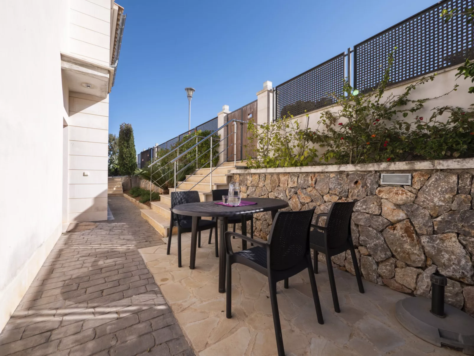 Moderne Villa mit Pool, Terrasse und traumhaften Meerblick - Binnen