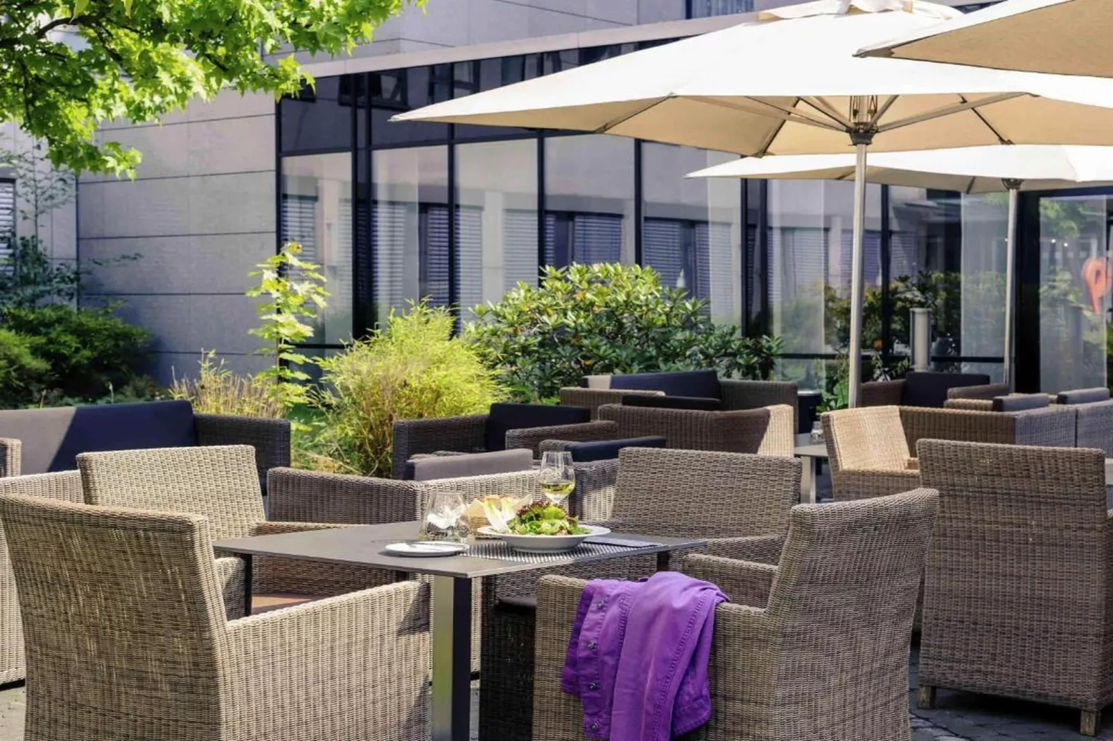 Hotel Düsseldorf - Deluxe Double room - Faciliteiten
