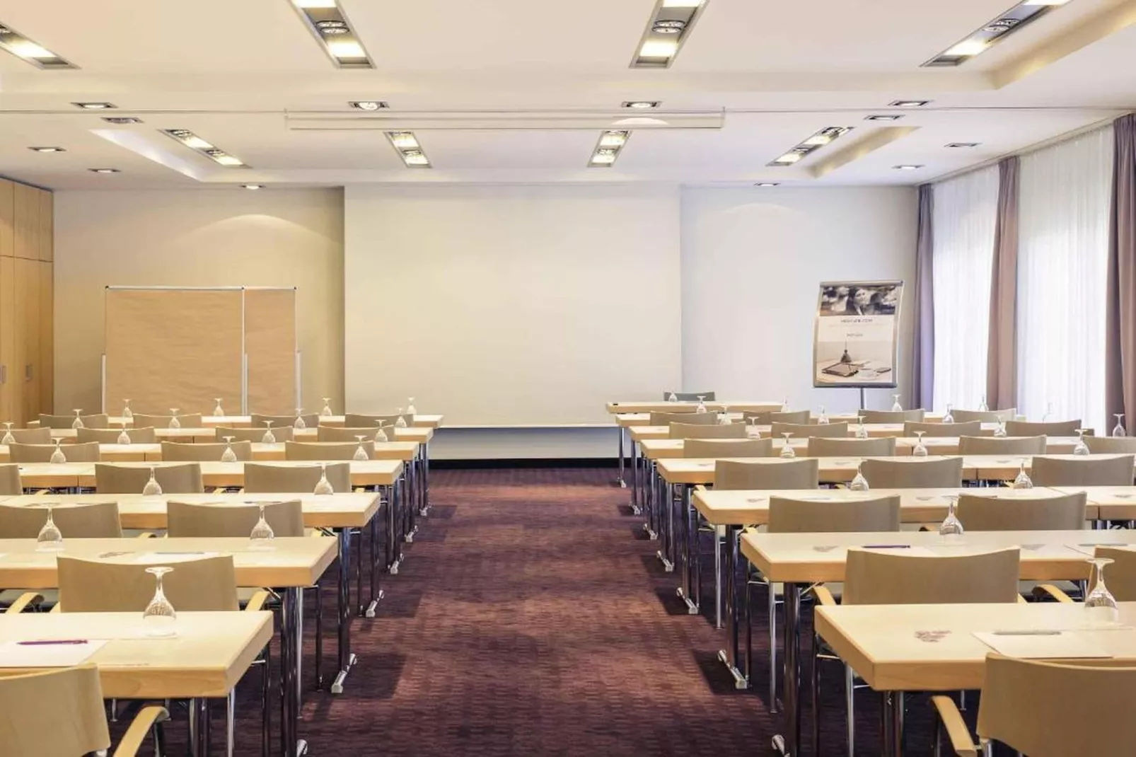 Hotel Düsseldorf - Standard Twin Room - Faciliteiten