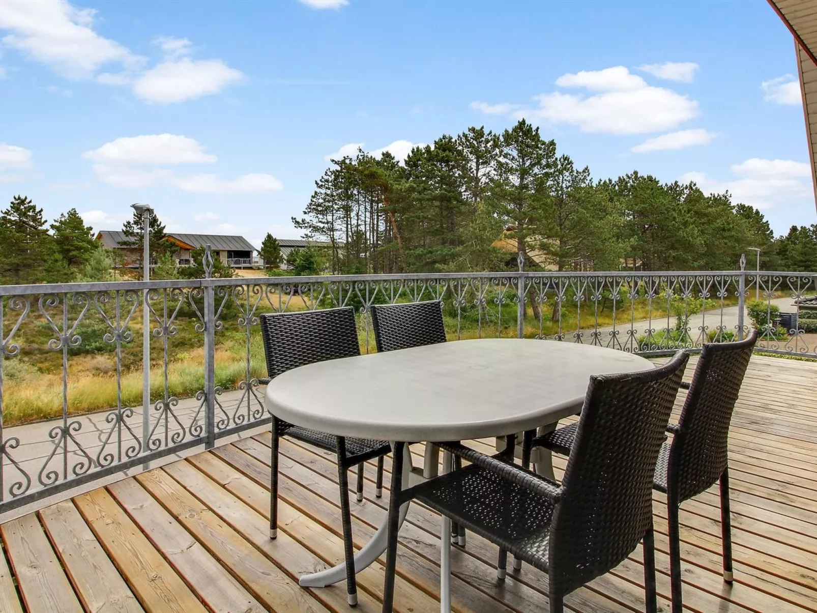 "Lissa" - 2.4km from the sea - Buiten