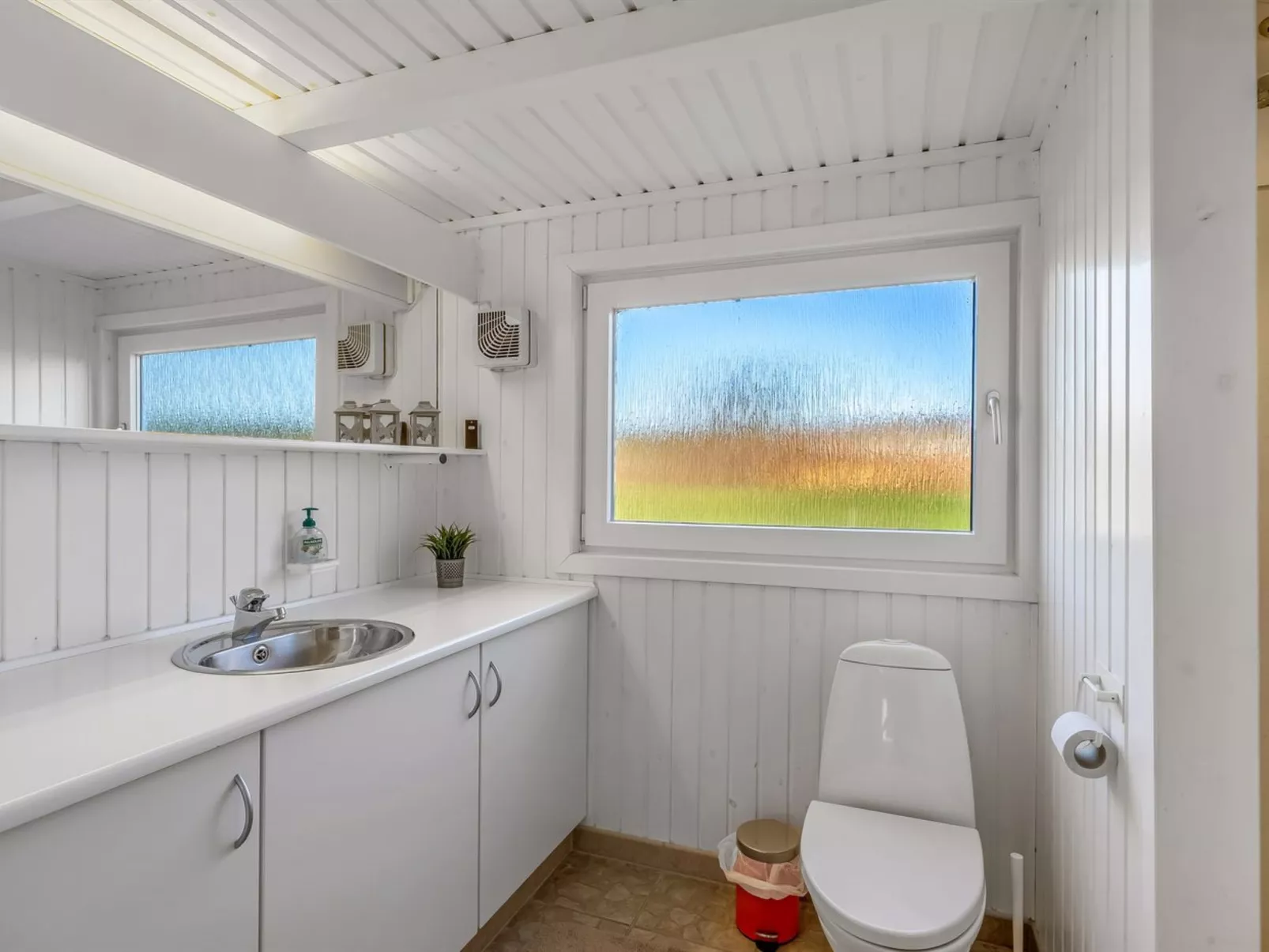 "Nedzad" - 500m from the sea - Binnen