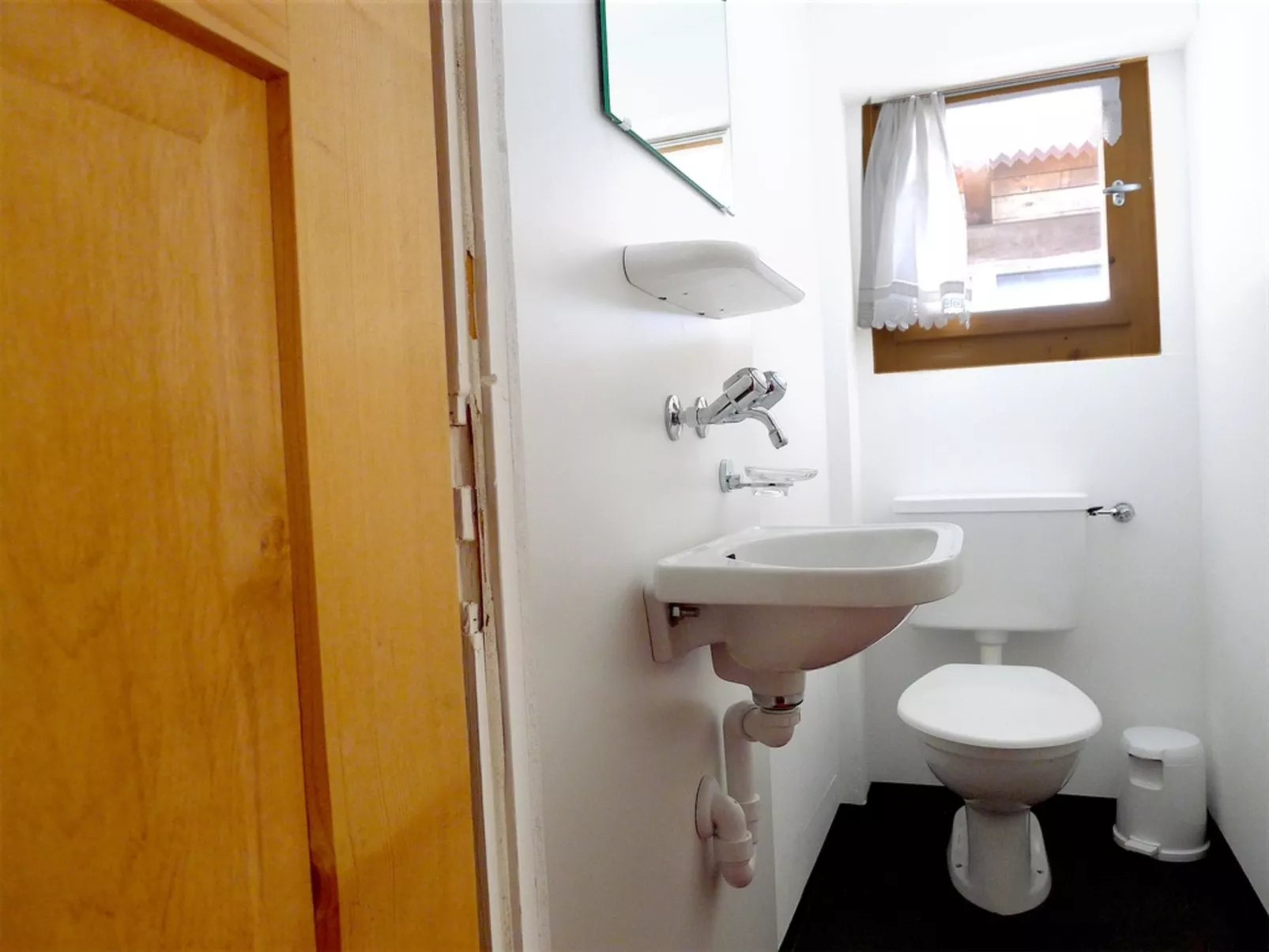 Casa Cadruvi, Obersaxen-Giraniga, (Obersaxen). - Binnen