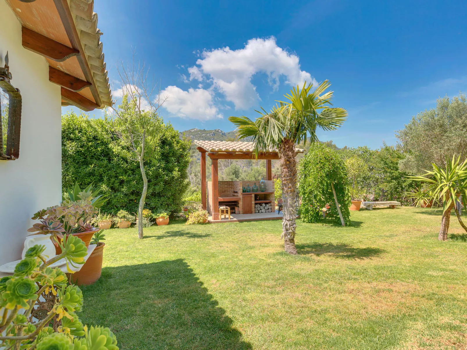 VILLA CAN SION - Buiten